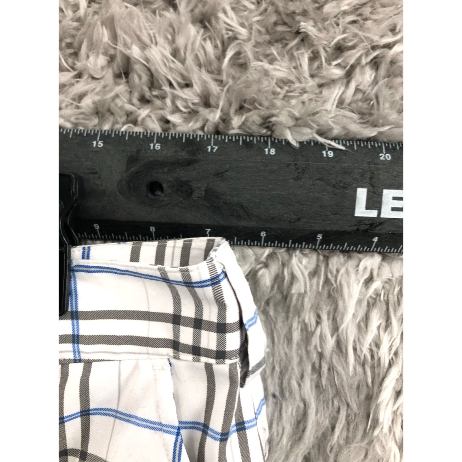 Under Armour Under Armour Shorts Mens 34 Plaid Bermuda Light Wash White Mid Rise Loose 5-Pocket Logo Belt Loops Cotton Blend Regular Comfort Casual Shoes Size US 34 / EU 50 - 2 Thumbnail