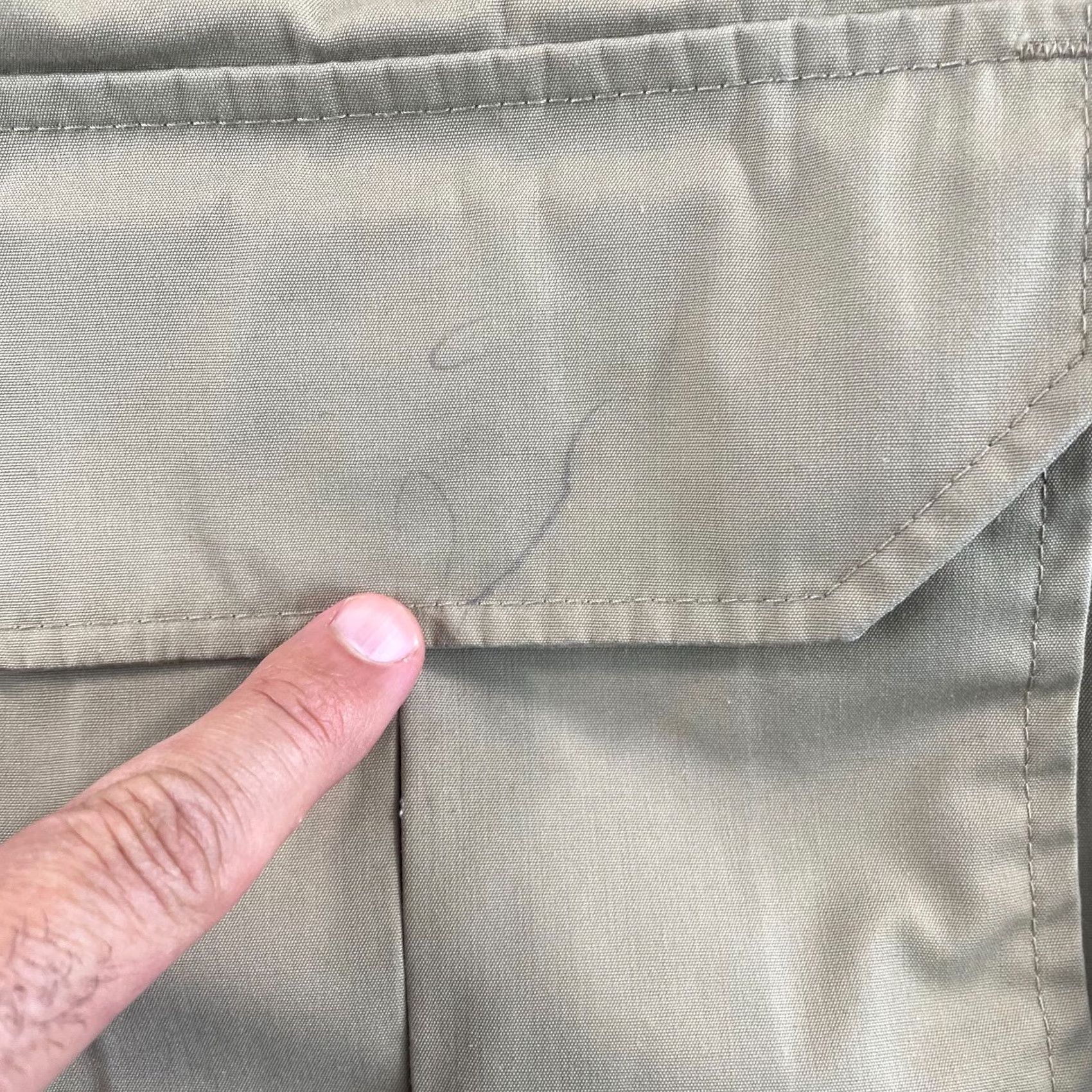 Vintage VINTAGE Woolrich Field Jacket MEN XL Beige Wool Lined Softshell Hooded Full Zip Snap Storm Flap Pockets Made in USA Chore Coat Outdoor Utility Jacket Size US XL / EU 56 / 4 - 6 Thumbnail