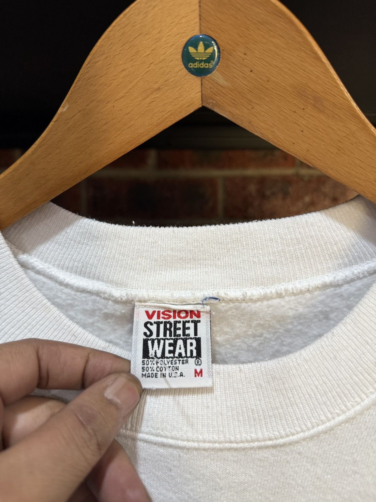 Vision Streetwear Vintage 80s Vision Streetwear Skateboard Backhit Logo Size US M / EU 48-50 / 2 - 5 Thumbnail