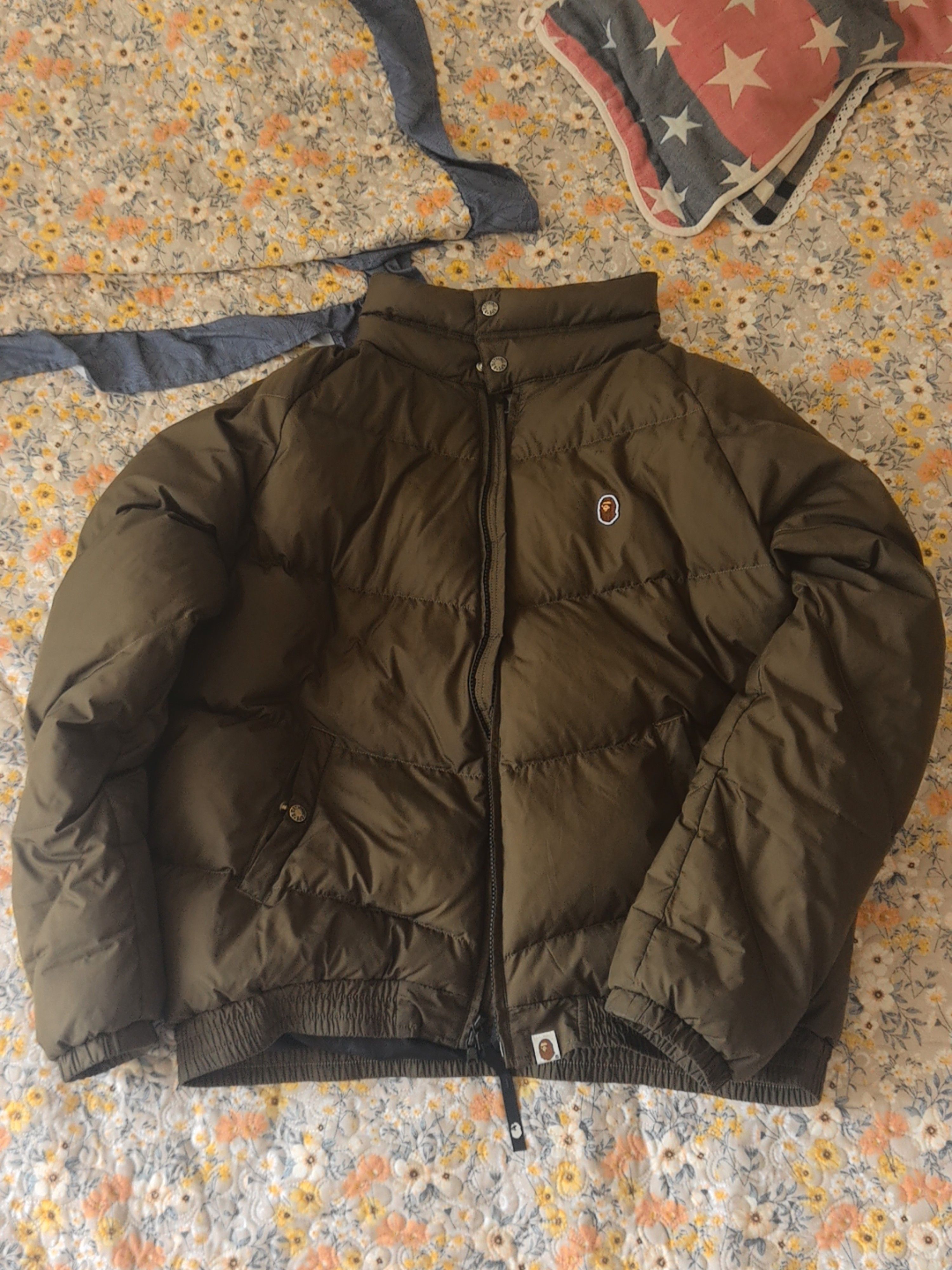 Bape A BATHING APE Logo Down Jacket Size L Size US L / EU 52-54 / 3 - 1 Thumbnail