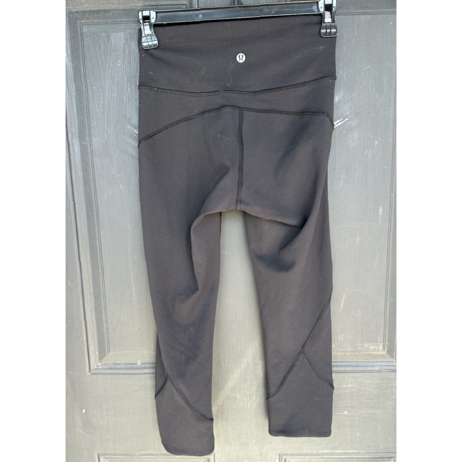 Lululemon Lululemon In Movement Crop Everlux 19.5" Black Leggings Size 4 W6AHJ Size 27" / US 4 / IT 40 - 2 Thumbnail