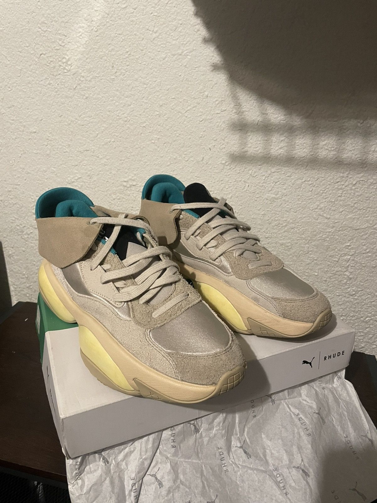 Puma × Rhude Rhude x Puma Alteration Chinchilla 10.5 Size US 10.5 / EU 43-44 - 16 Thumbnail