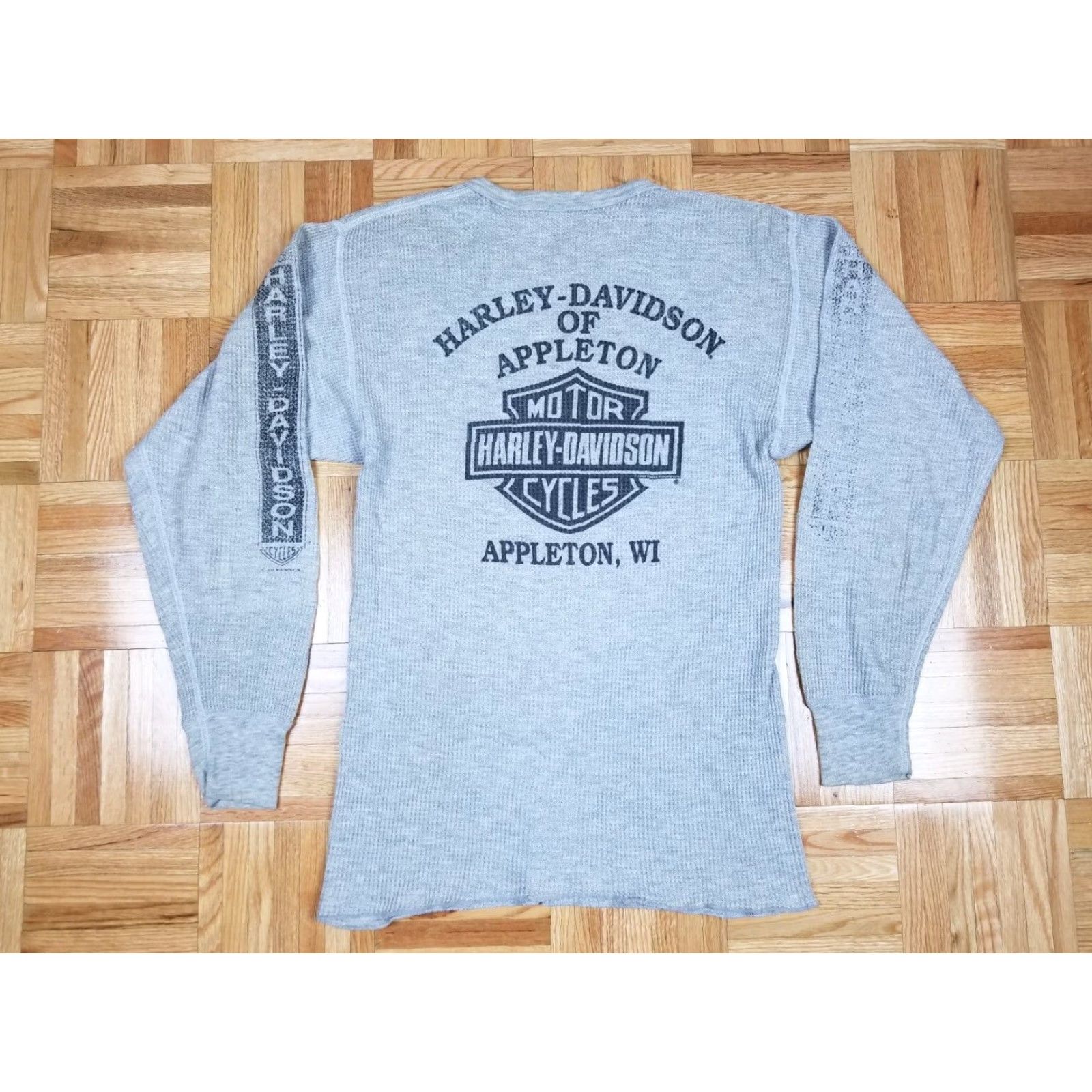 Harley Davidson VINTAGE Harley-Davidson SHIRT Mens 80s Appleton WI Print Thermal Long Sleeve SZ M Gray Size US M / EU 48-50 / 2 - 6 Thumbnail