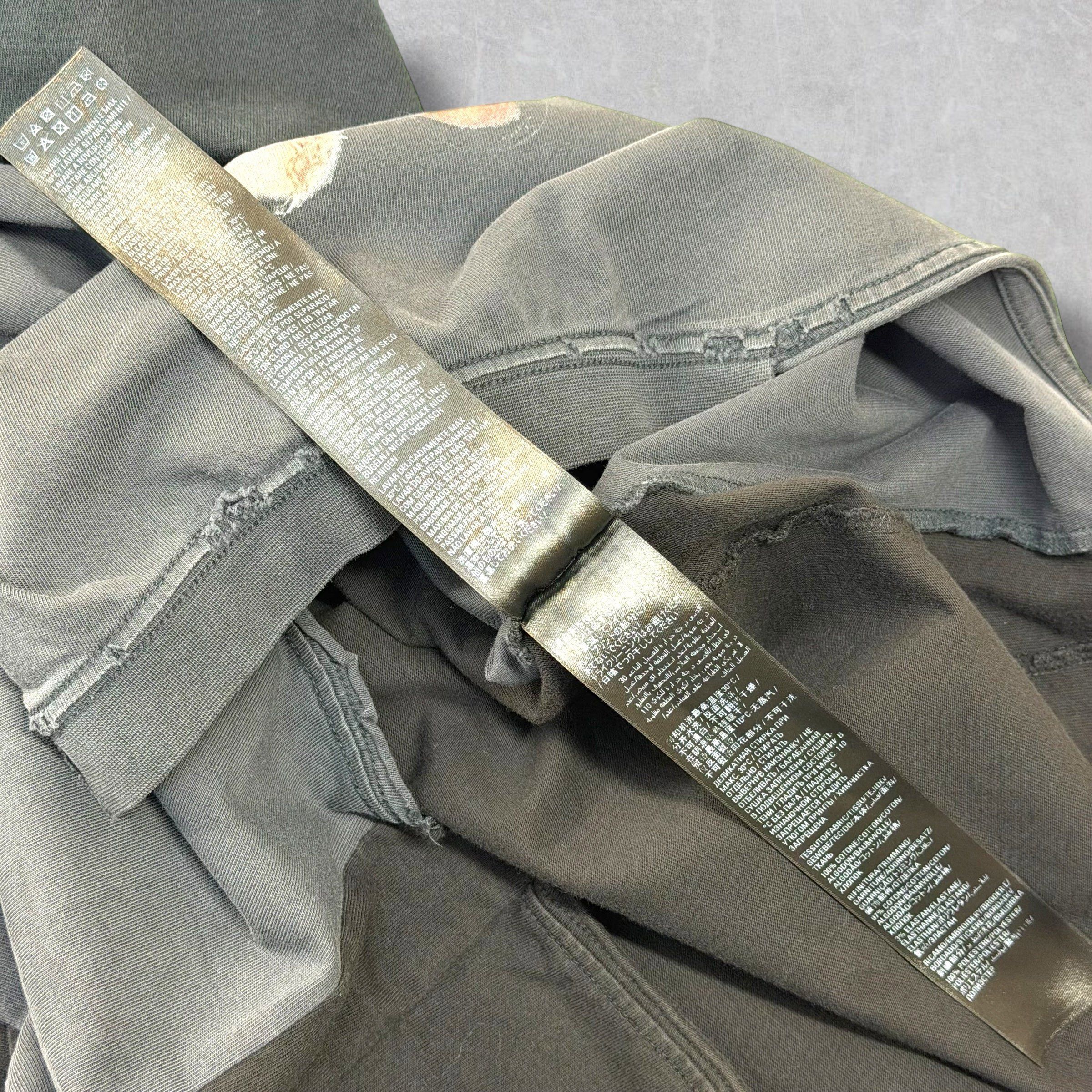Balenciaga Balenciaga Upside Down SpeedHunters L/S Tee 1 (L) Size US L / EU 52-54 / 3 - 8 Thumbnail