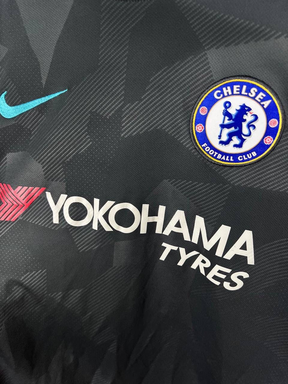 Vintage Chelsea Nike soccer t-shirts size S Size US S / EU 44-46 / 1 - 4 Thumbnail