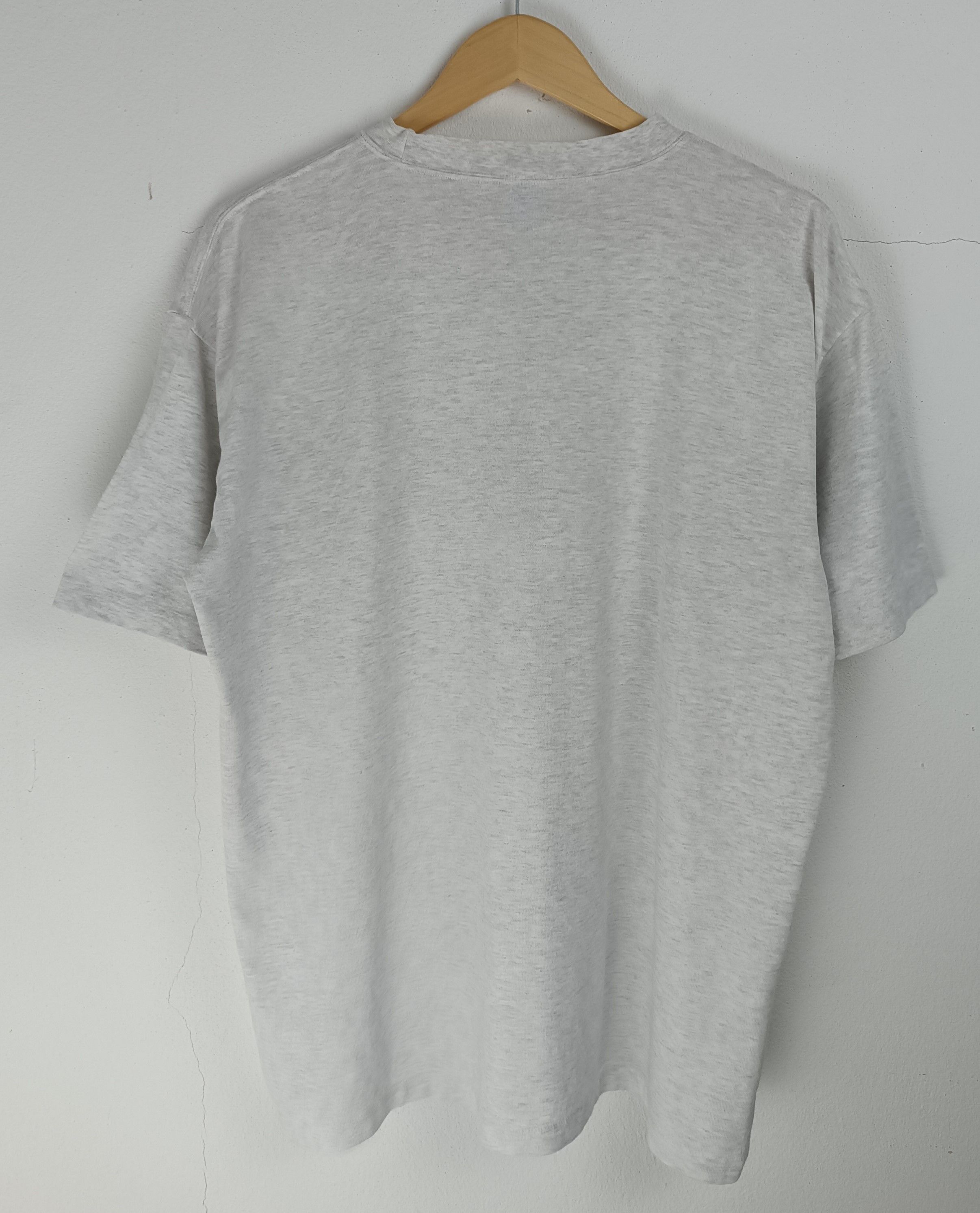 Champion VINTAGE 90'S CHAMPION VERY RARE DESIGN SINGLE STITCH TEE Size US L / EU 52-54 / 3 - 4 Thumbnail