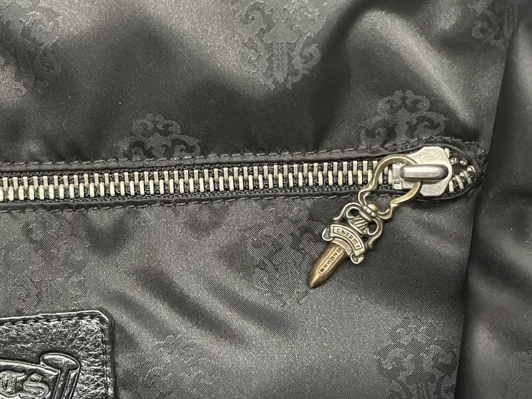 Chrome Hearts Chrome Hearts White&Green Cemetery Cross Leather Tote Bag Size ONE SIZE - 7 Thumbnail