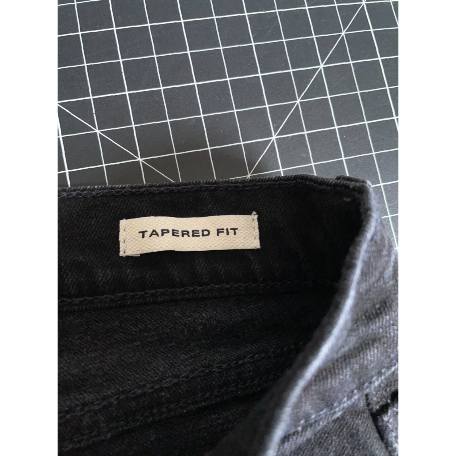 Denime Flint & Tinder Jeans Tapered Men's 33 x 30 Black Denim Stretch USA Made Regular Mid Rise 5-Pocket Grunge 90s Vintage No Size US 34 / EU 50 - 4 Thumbnail