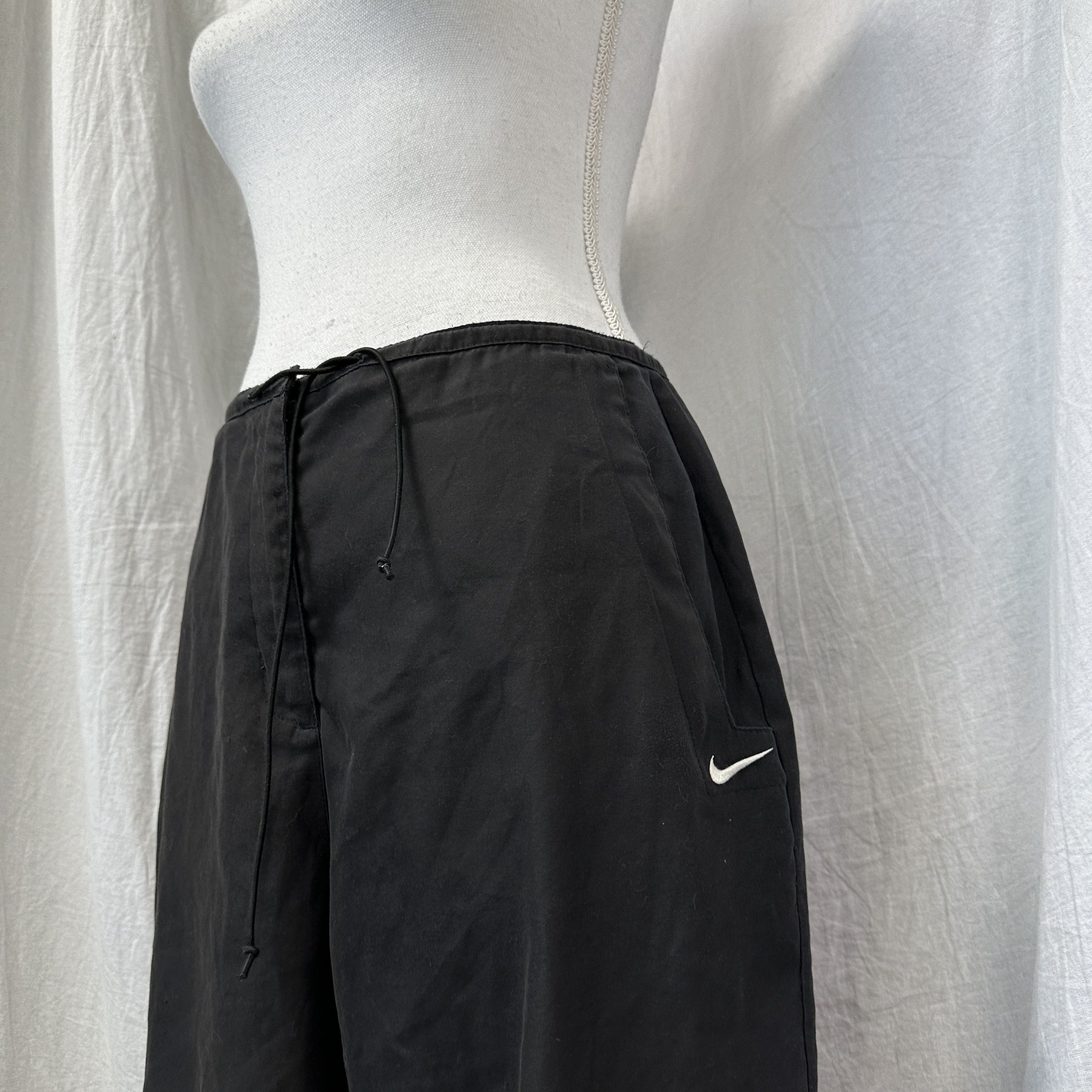 Nike Vintage Sporty Athleisure Streetwear Nike Sweatpants Y2K Size US 33 - 2 Thumbnail