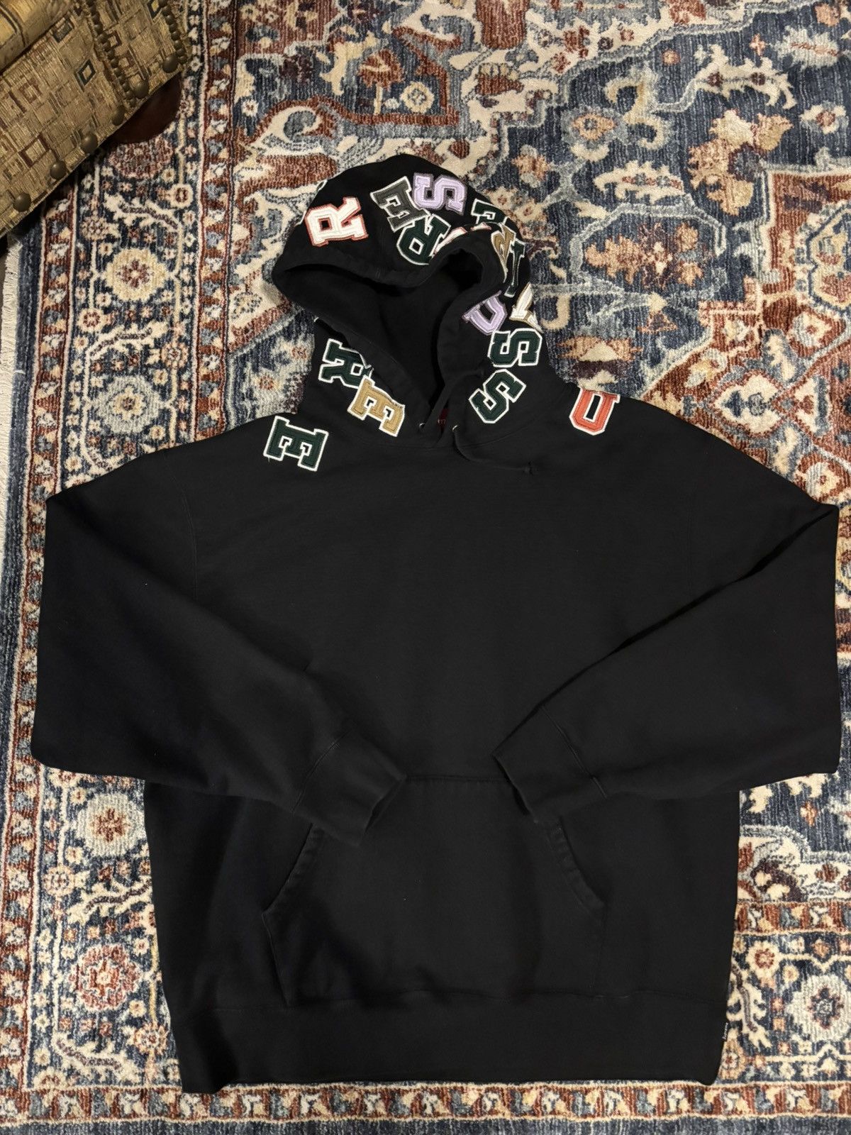Supreme Supreme Scattered Appliqué Hooded Sweatshirt Size US XL / EU 56 / 4 - 1 Thumbnail