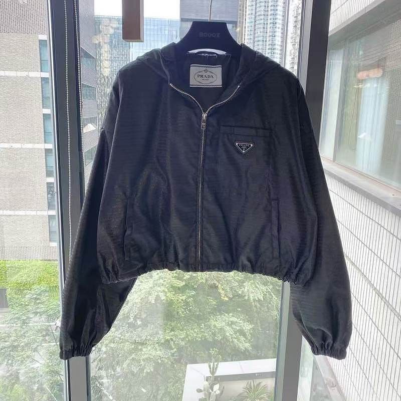 Prada Prada Hooded Logo Zip Jacket Size 42 Size M / US 6-8 / IT 42-44 - 1 Thumbnail