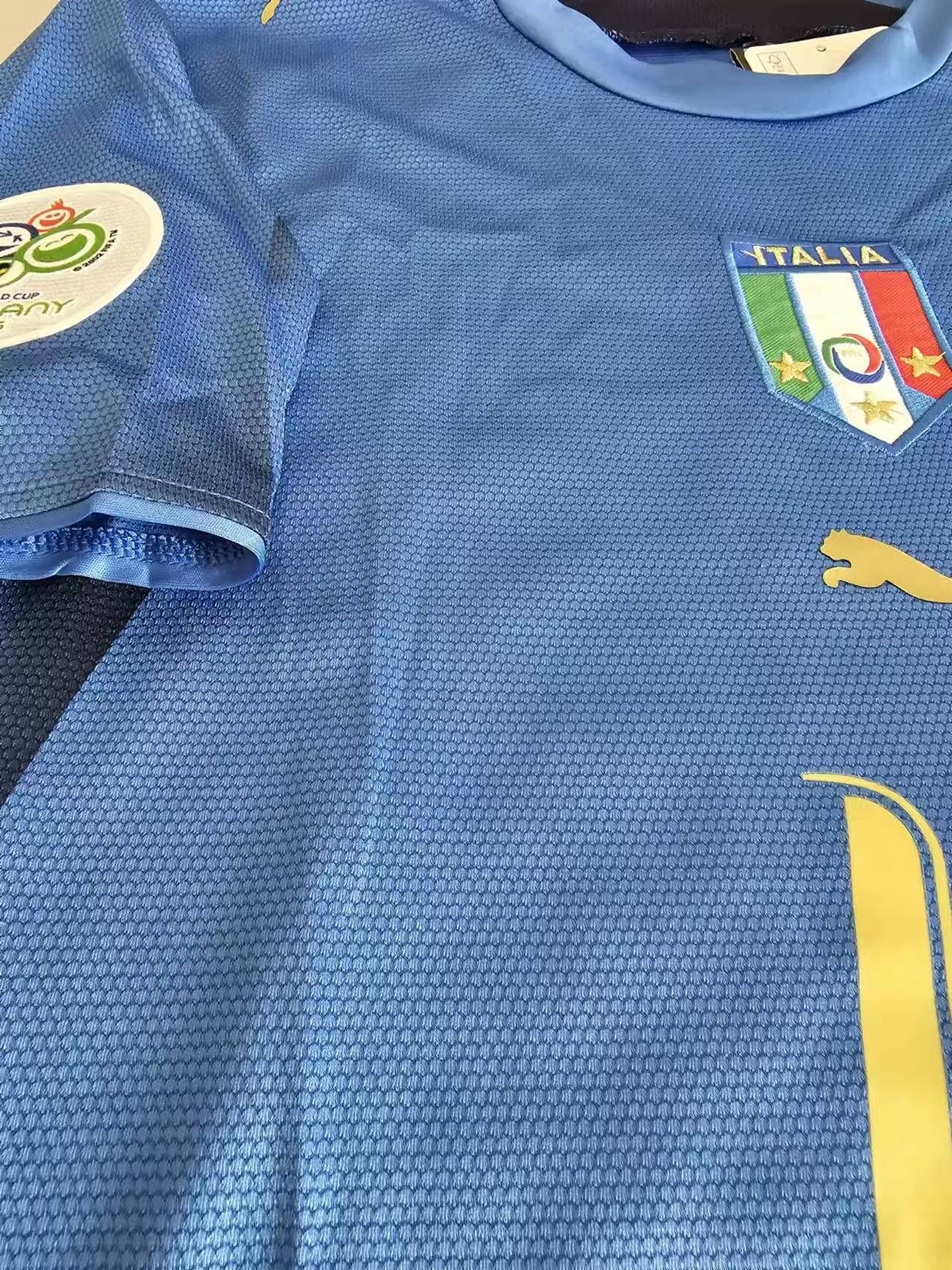 Puma 2006 World Cup Italy Totti Jersey Home XL Size US XL / EU 56 / 4 - 3 Thumbnail