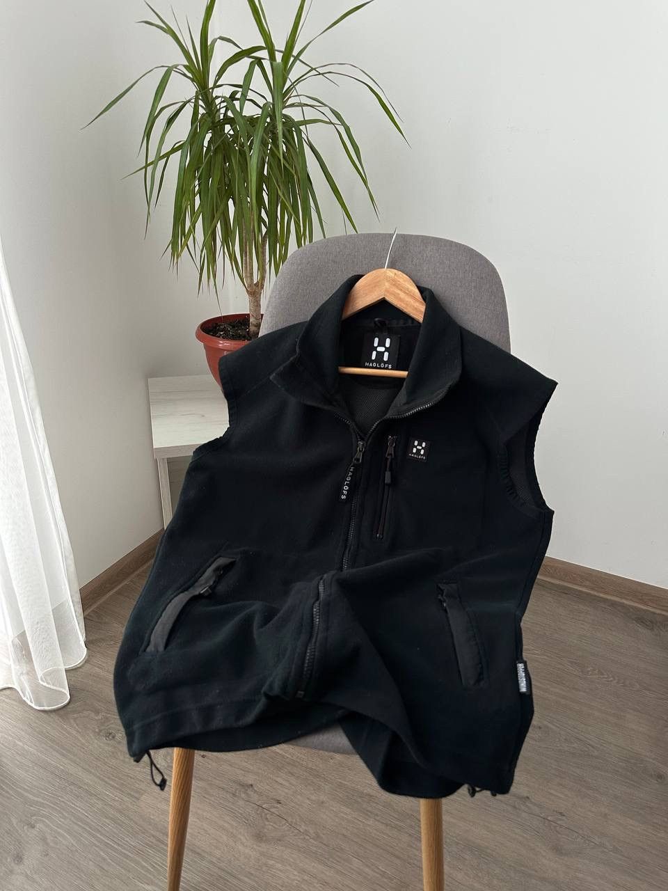 Haglofs × Vintage Vintage Haglofs Black Outdoor Fleece West Jacket Size US M / EU 48-50 / 2 - 3 Thumbnail