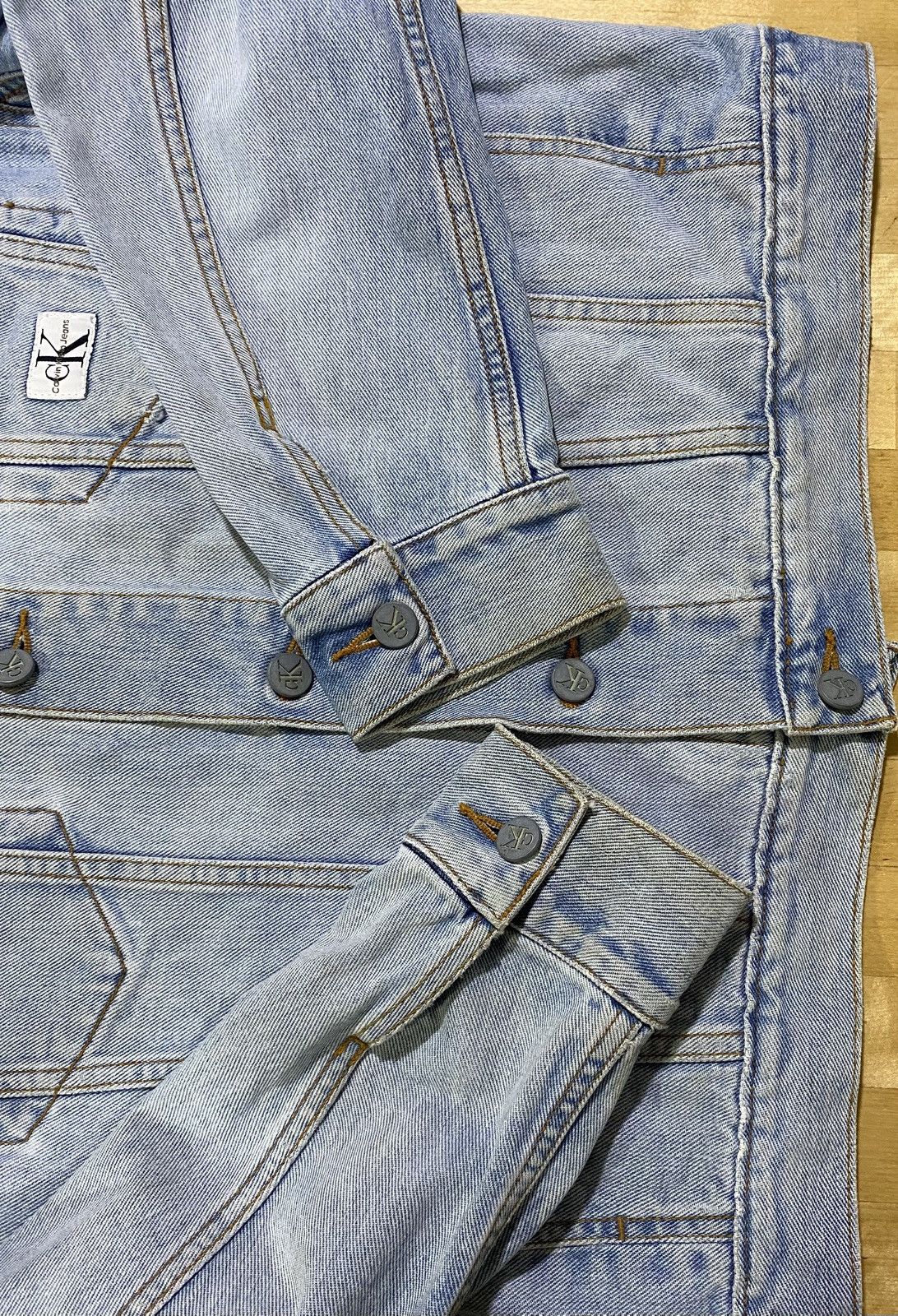 Calvin Klein Vintage CK Calvin Klein Denim Jacket Light Wash Size M / US 6-8 / IT 42-44 - 4 Thumbnail