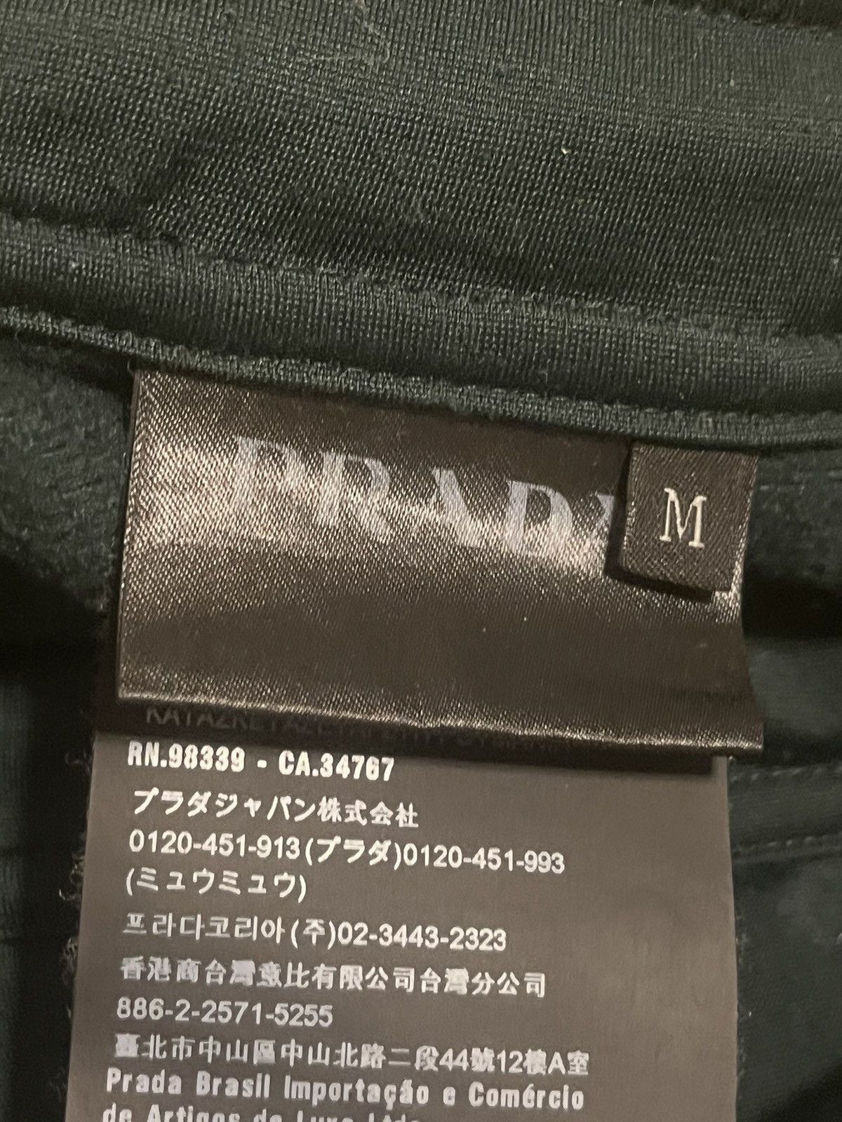 Prada Prada 2018 triangle sweat pants jogging pants Size US 30 / EU 46 - 7 Thumbnail