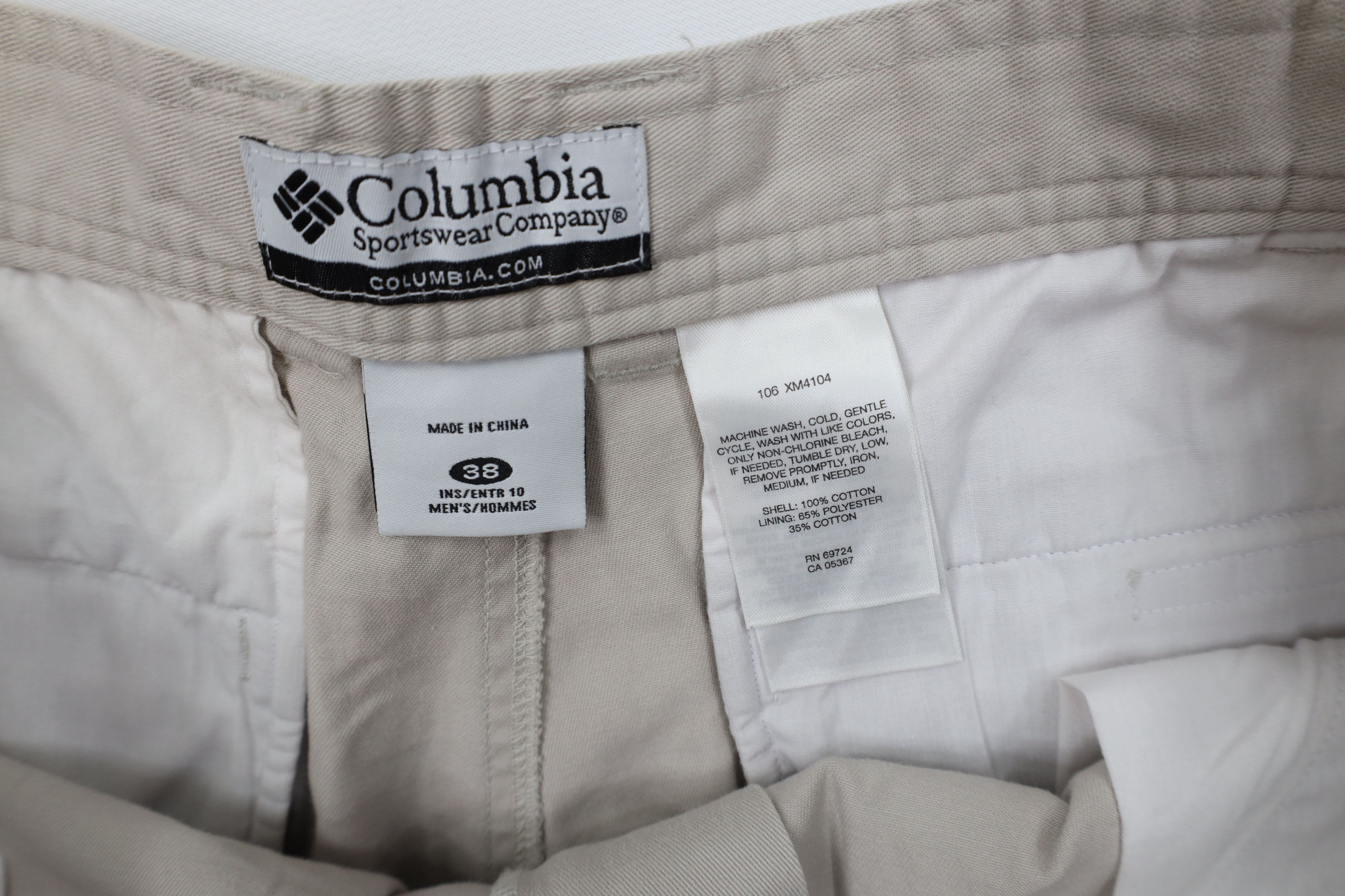 Columbia Vintage Columbia Spell Out Relaxed Cargo Shorts Beige Cotton Size US 38 / EU 54 - 9 Thumbnail