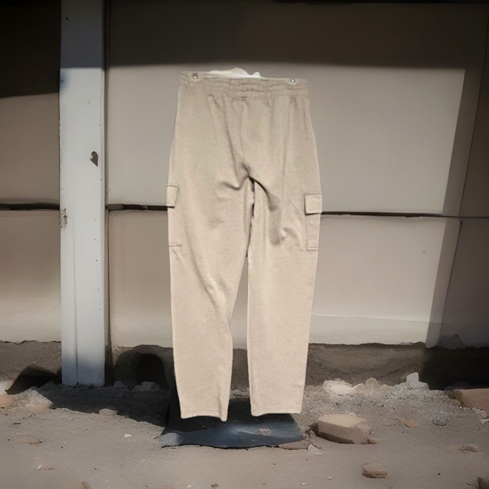 Vintage Yogalicious Jogger Pants Women Medium Tan Elastic Waist Cargo Pockets Knit 26 Inseam Size 32" / US 10 / IT 46 - 4 Thumbnail