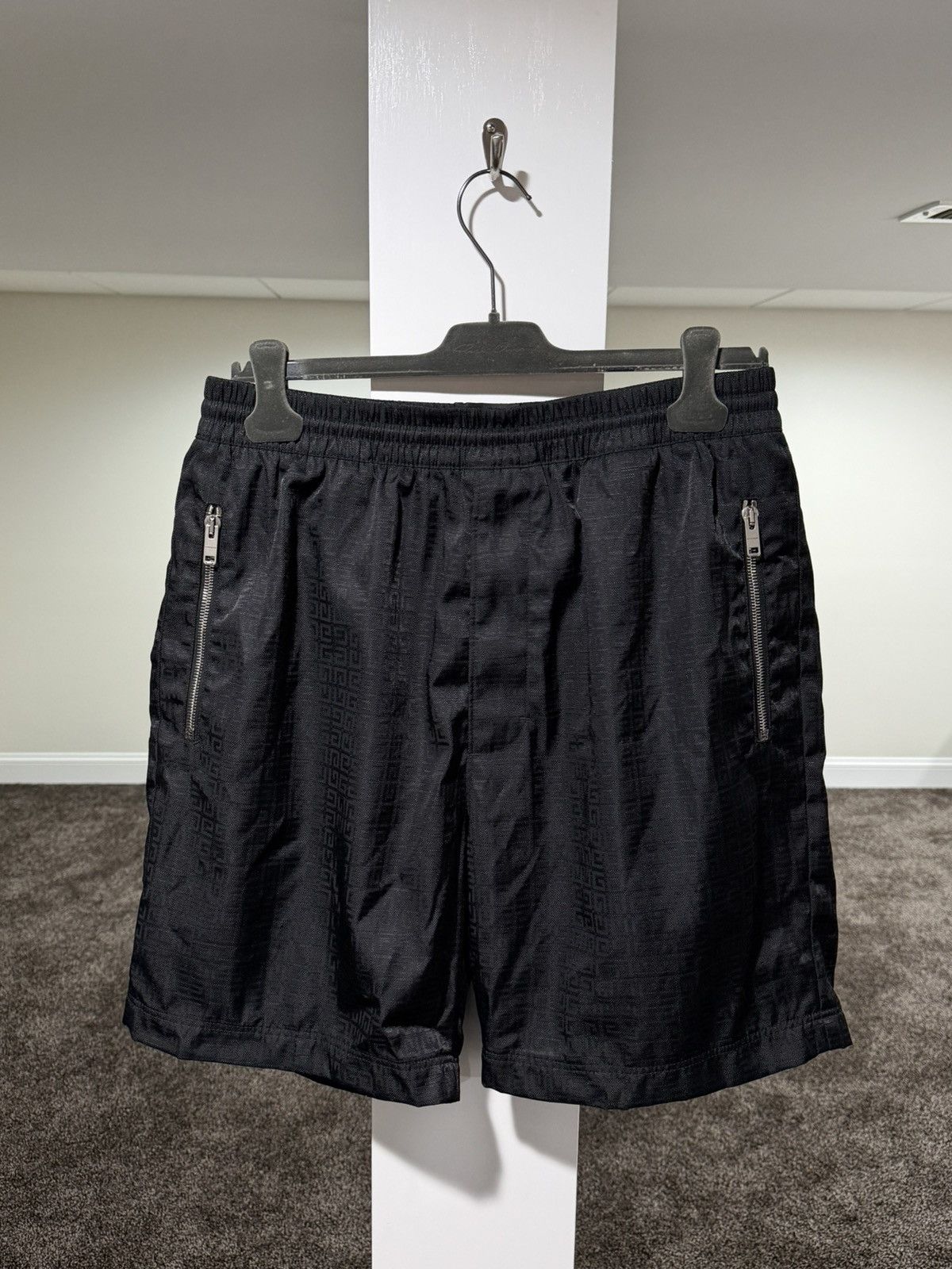 Givenchy Givenchy 4G Monogram Jacquard Logo Print Black Nylon Shorts Size US 32 / EU 48 - 3 Thumbnail