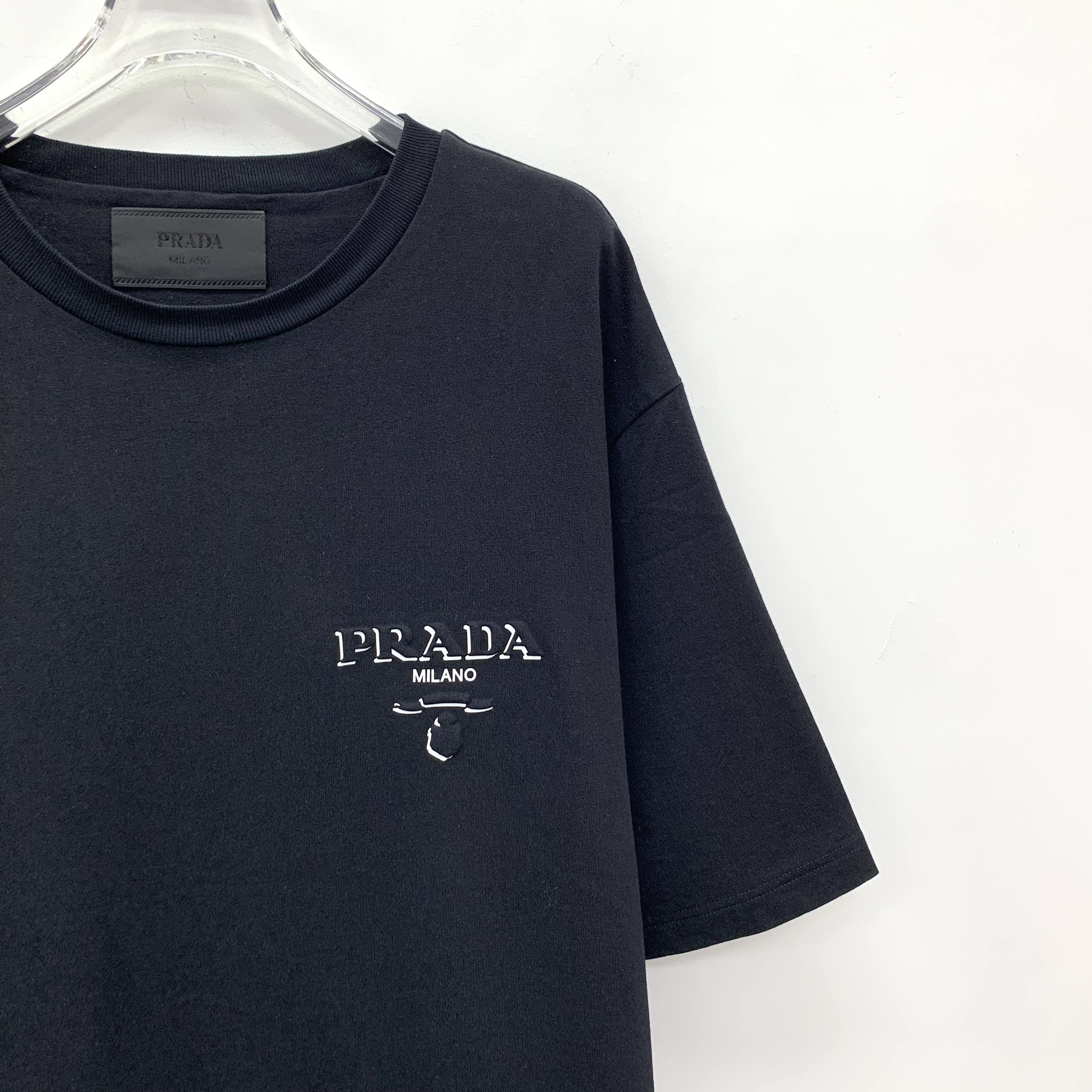Prada Prada Logo T-Shirt Black (L) Size US L / EU 52-54 / 3 - 3 Thumbnail