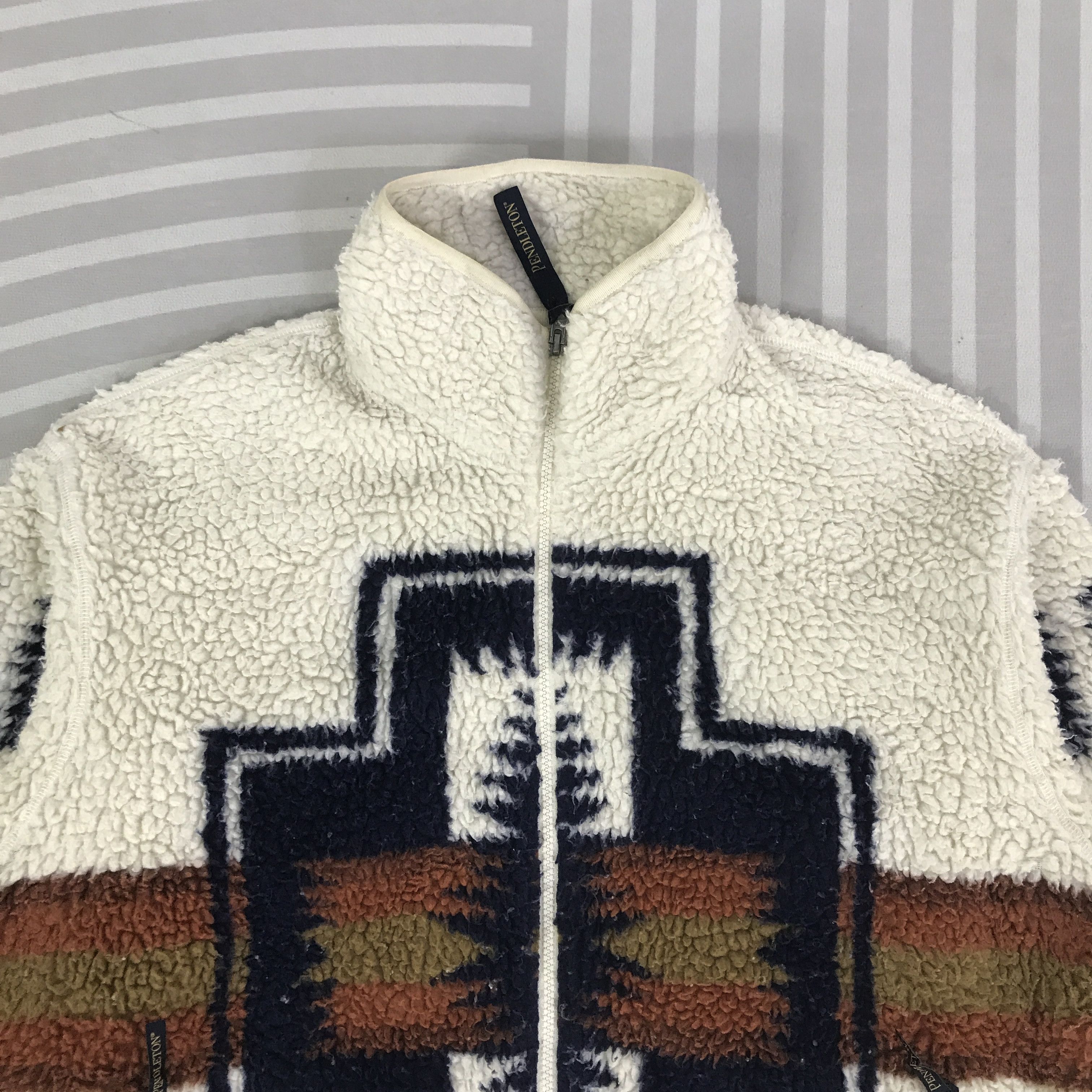 Pendleton Vintage Pandleton navajo sherpa Jacket K85B18 Size US L / EU 52-54 / 3 - 2 Thumbnail