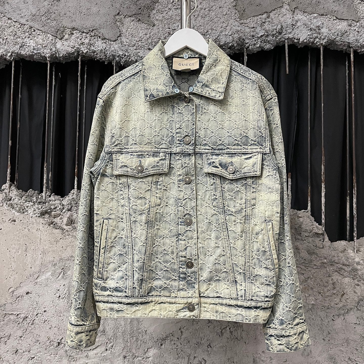 Gucci Gucci GG Monogram Denim Jacket Size 36 Size XS / US 0-2 / IT 36-38 - 1 Thumbnail