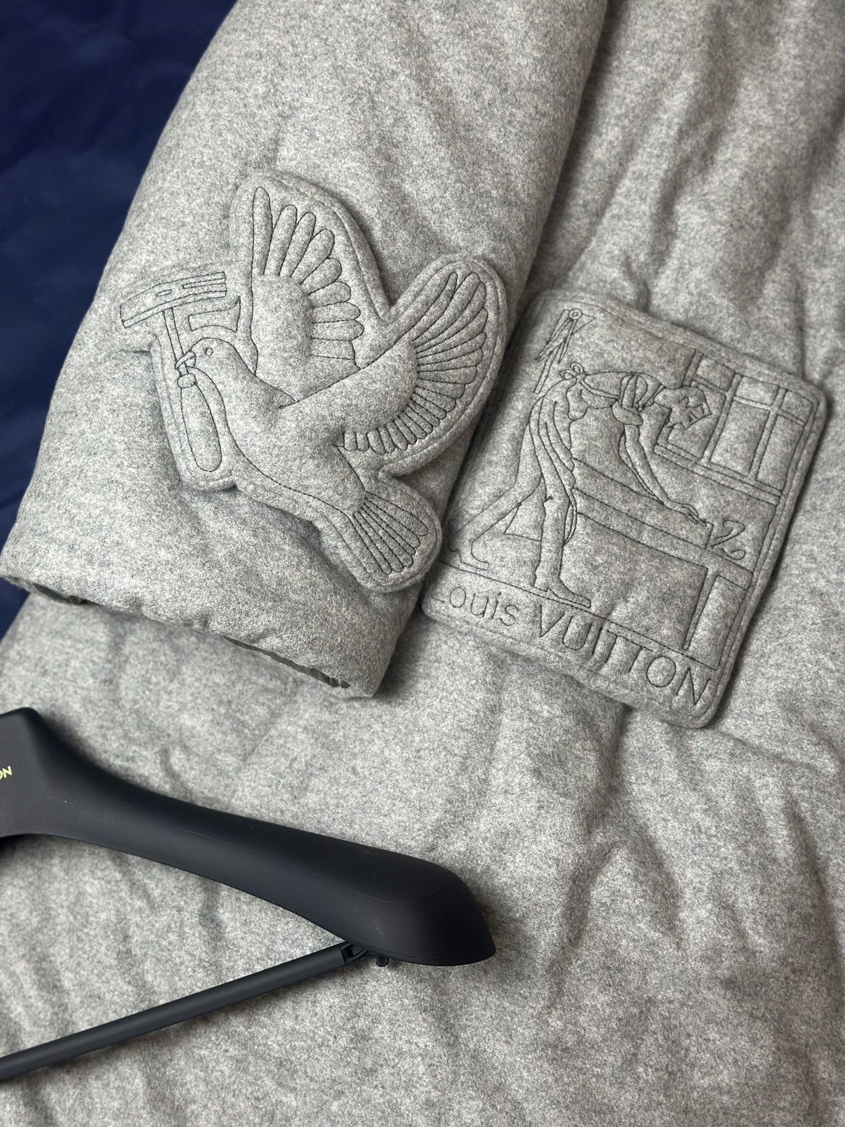 Louis Vuitton × Virgil Abloh RARE Louis Vuitton By Virgil Abloh FW19 Padded Long Coat Size US L / EU 52-54 / 3 - 3 Thumbnail