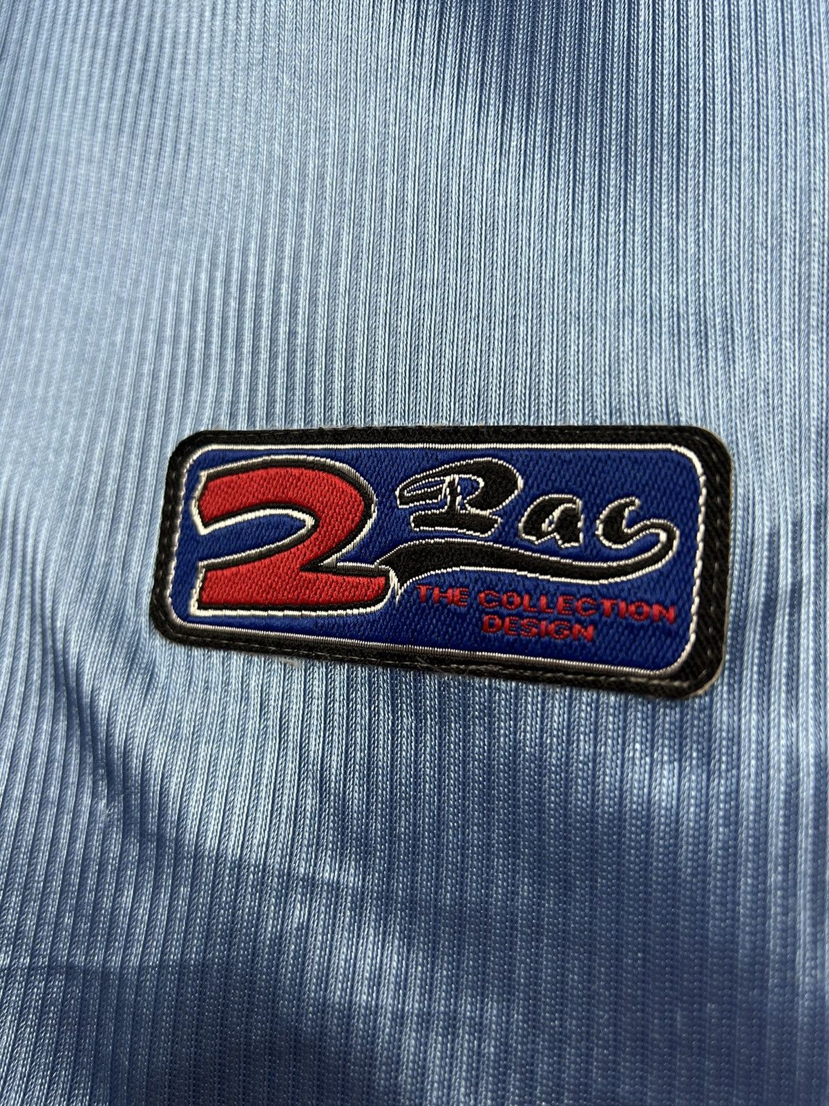 Band Tees 90s Vintage 2Pac Center Logo Embroidery Rap Hip Hop Jersey Size US L / EU 52-54 / 3 - 3 Thumbnail