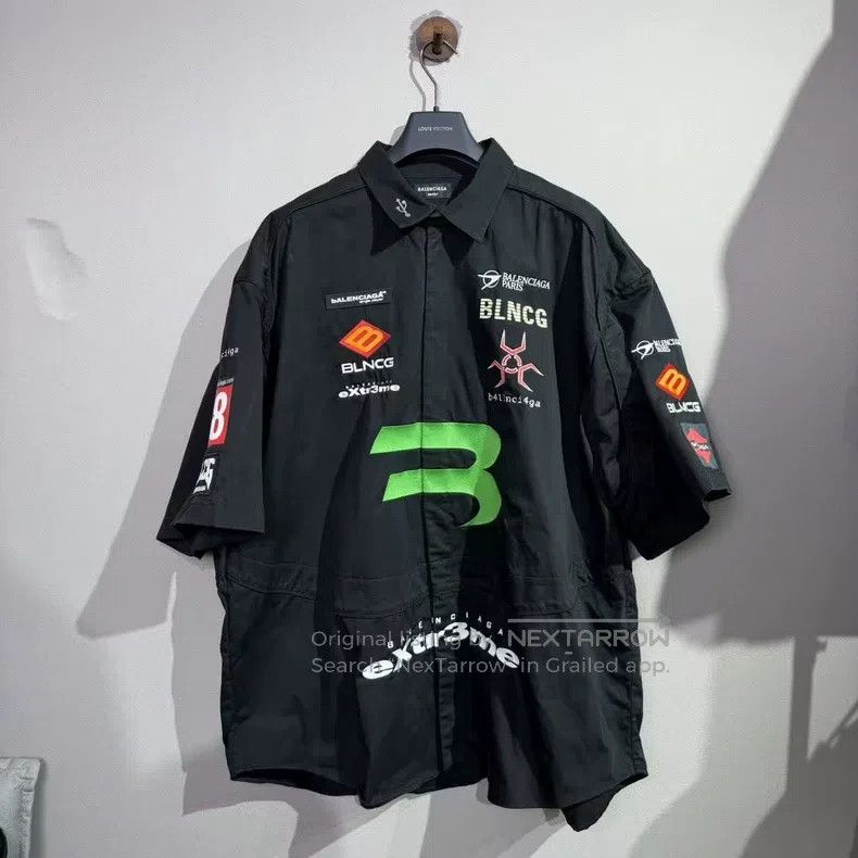 Balenciaga Balenciaga Game Badge Glow in the Dark Embroidered Short S Size US XXS / EU 40 - 1 Thumbnail