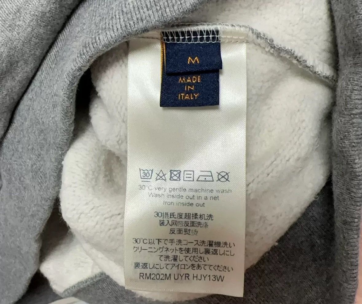 Louis Vuitton Louis Vuitton black 1.0 gray chest logo hoodie Size US M / EU 48-50 / 2 - 4 Thumbnail