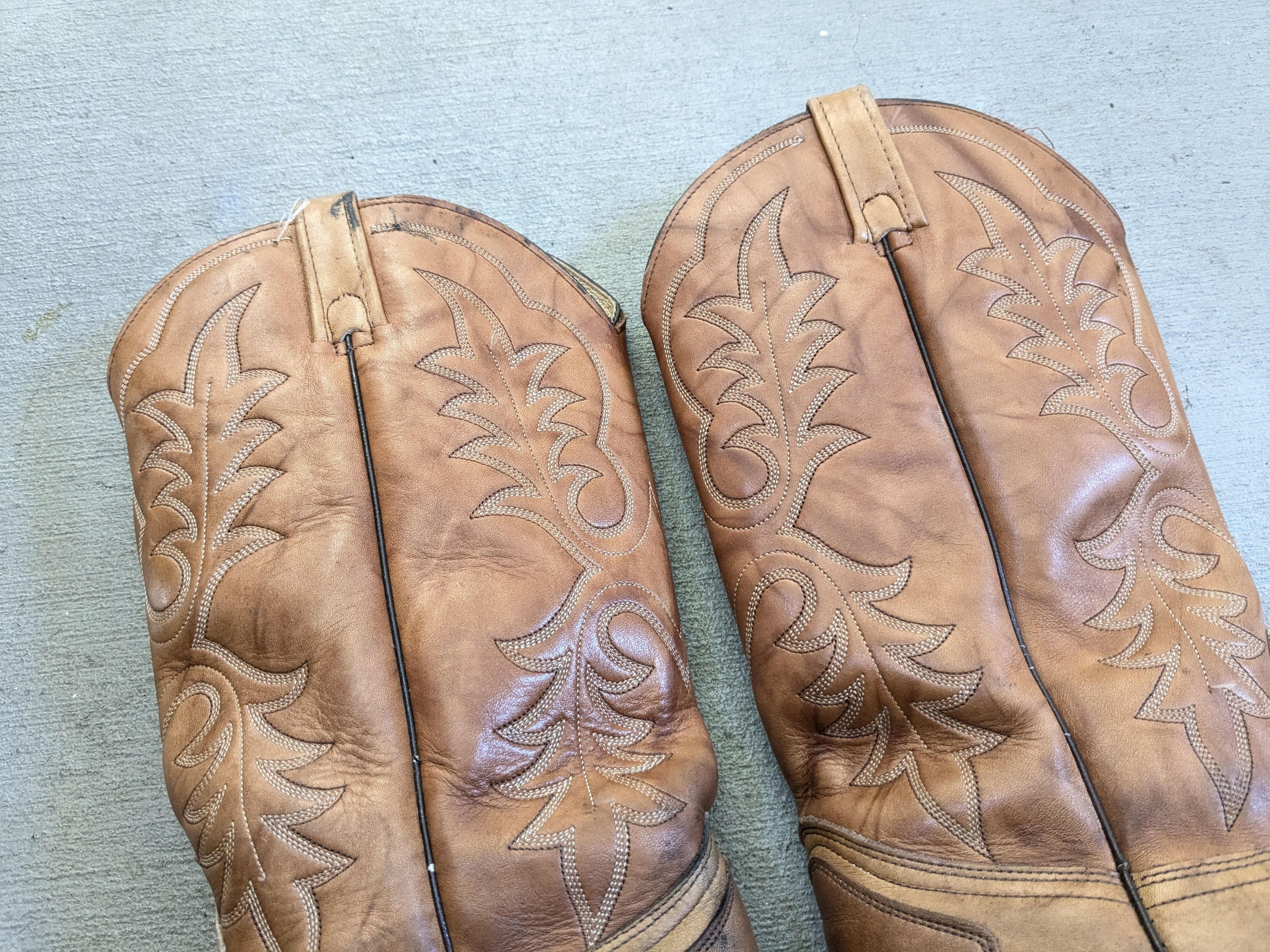 Vintage J Chisholm Cowboy Boots Brown Tan 9.5 D Leather Size US 9.5 / EU 42-43 - 4 Thumbnail