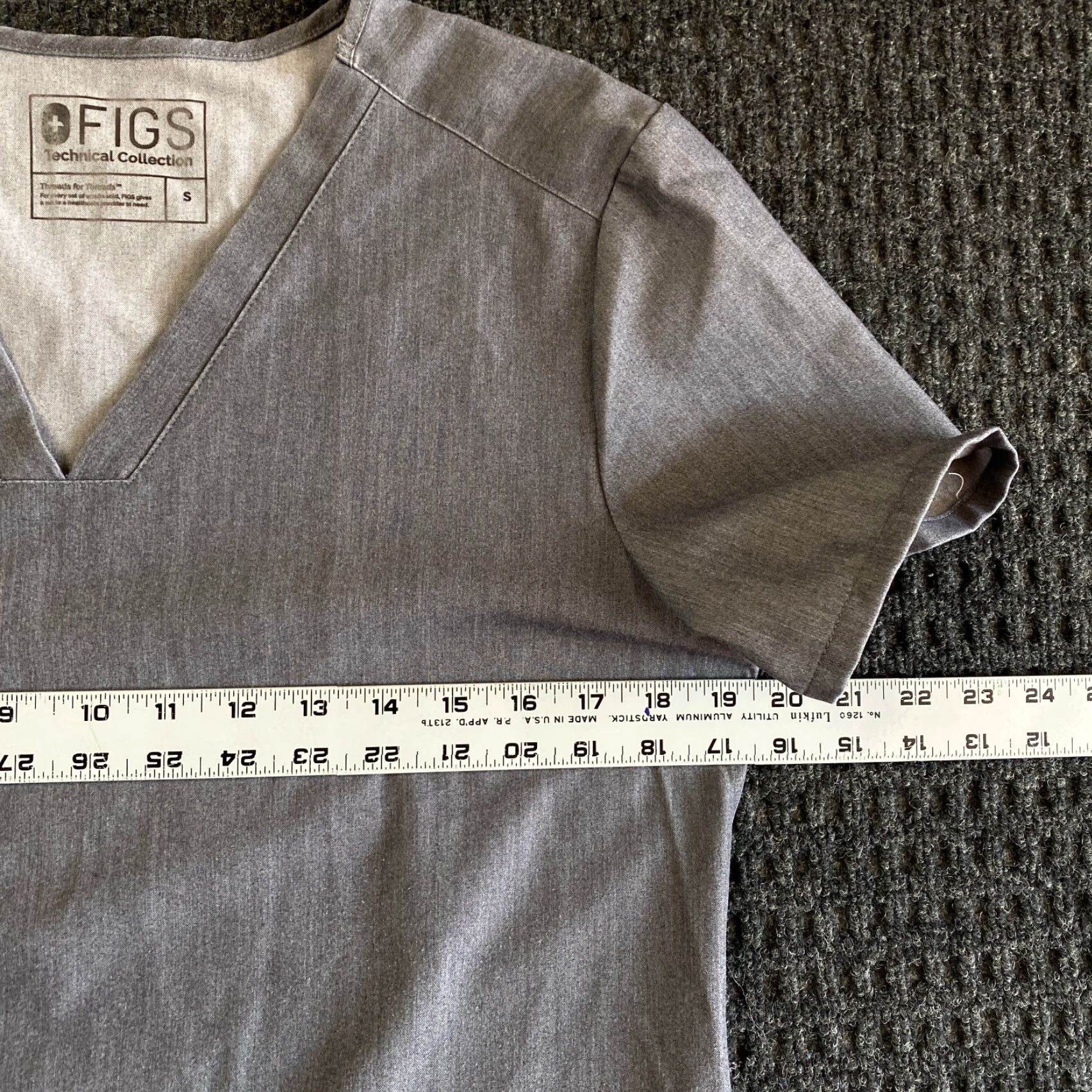 Vintage FIGS Scrub Top Shirt V Neck 2 Pocket Gray Women's S FAST SHIPPING Size S / US 4 / IT 40 - 5 Thumbnail
