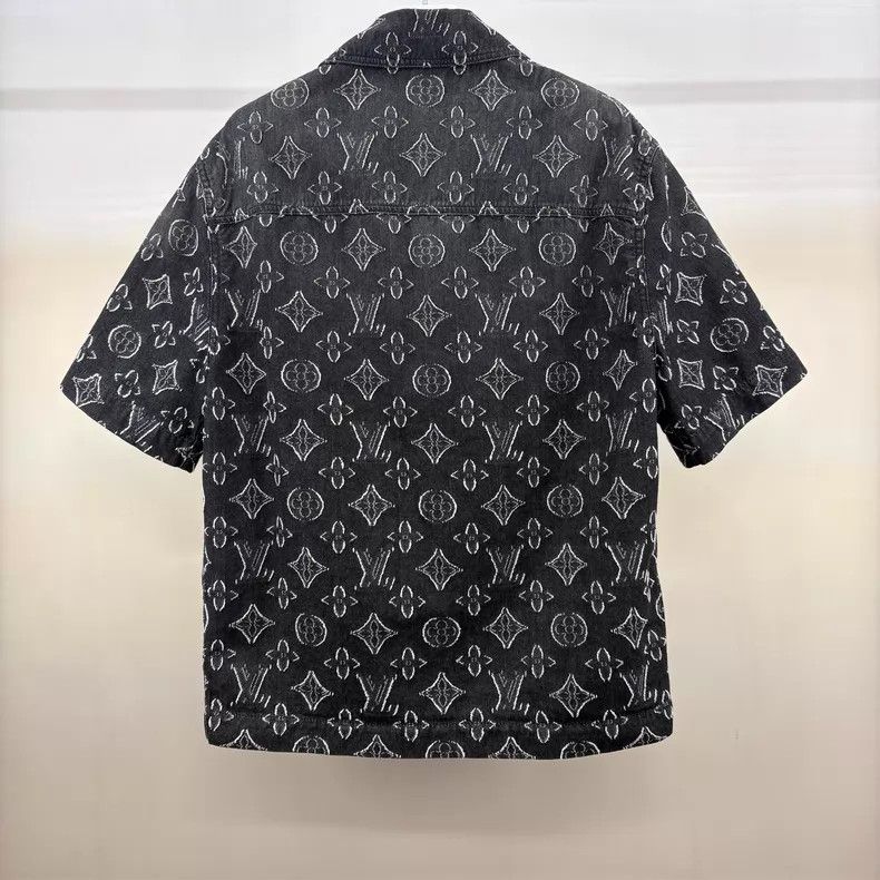 Louis Vuitton Louis Vuitton Embroidered full logo short-sleeved denim sh Size US M / EU 48-50 / 2 - 1 Thumbnail