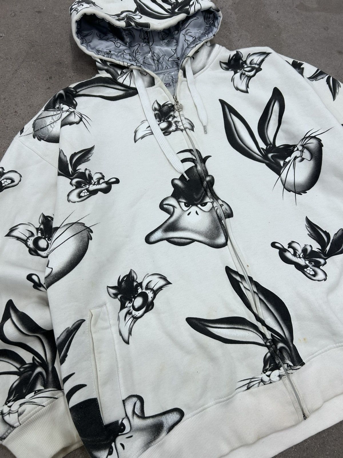 Vintage Vintage y2k Lot 29 All Over Print Hoodie Looney Tunes Size US XXL / EU 58 / 5 - 2 Thumbnail