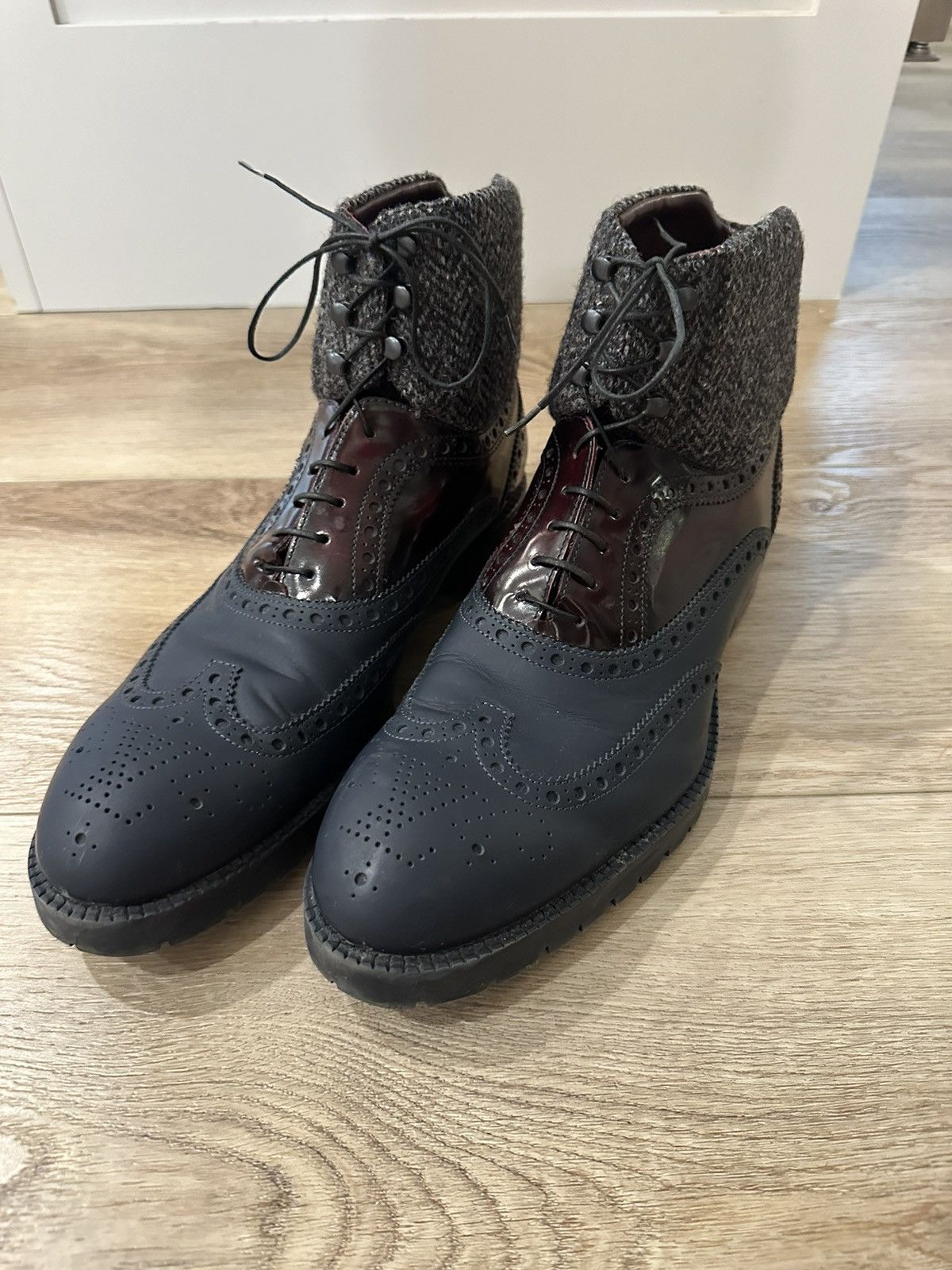 Louis Vuitton Wingtip Wool and Leather Brougue Boot. Size US 8.5 / EU 41-42 - 1 Thumbnail