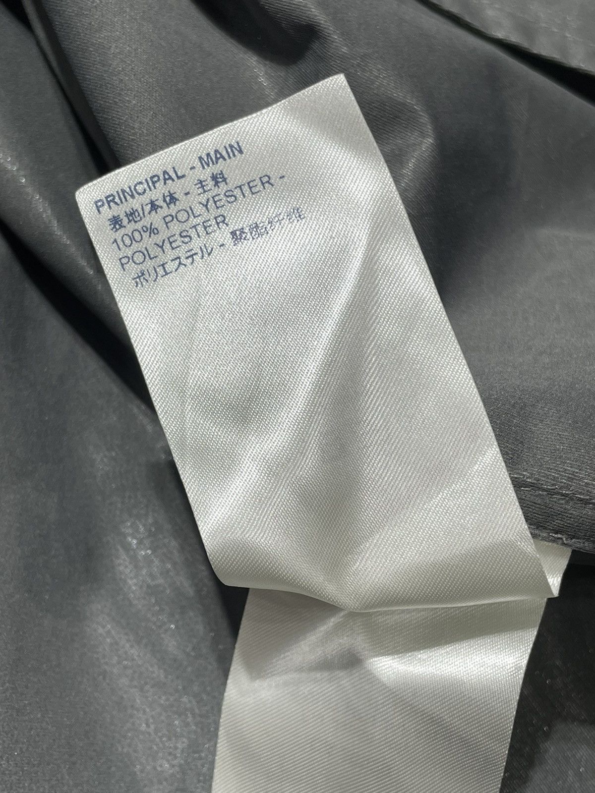 Louis Vuitton Louis Vuitton x Virgil Abloh Size US M / EU 48-50 / 2 - 13 Thumbnail