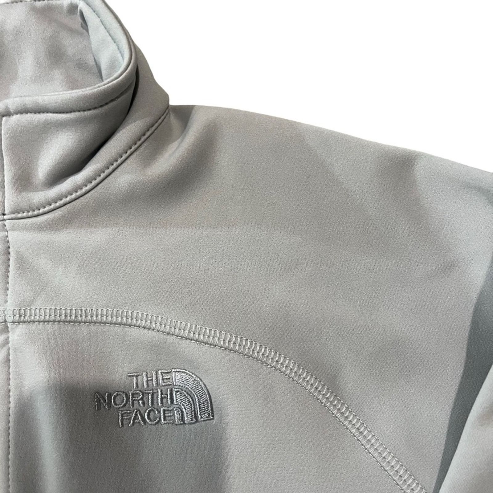 The North Face North Face Jacket Womens Size Small Gray 1/4 Zip Fleece Size S / US 4 / IT 40 - 3 Thumbnail