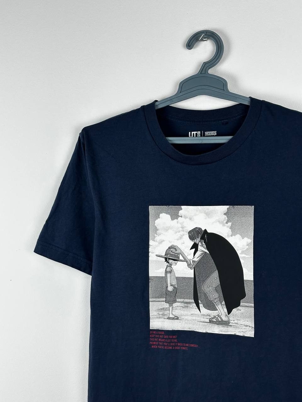 Anime × Japanese Brand × Uniqlo Uniqlo x ONE PIECE FILM RED Luffy Shanks T-SHIRT TEE Size US M / EU 48-50 / 2 - 1 Thumbnail