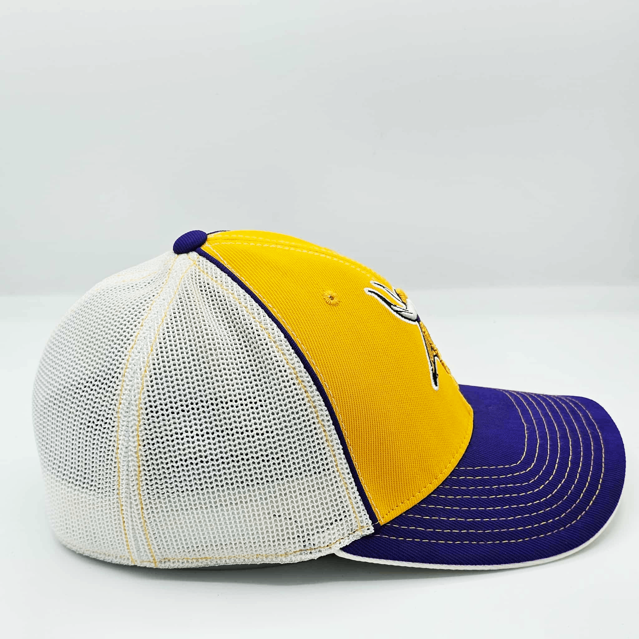 Vintage Minnesota Vikings Vintage Y2K Reebok Authentic Sideline Hat Size ONE SIZE - 3 Thumbnail