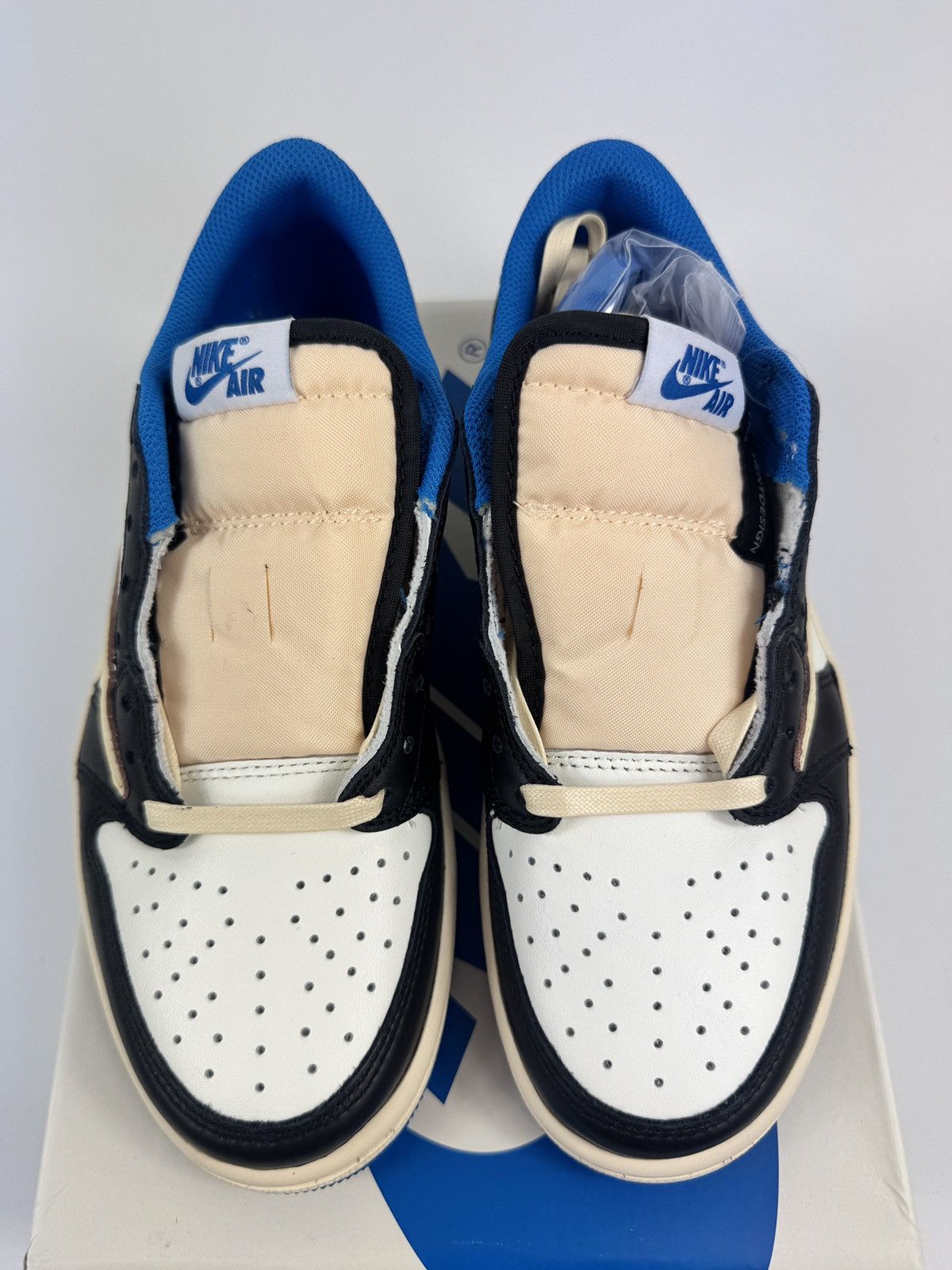 Nike × Travis Scott JORDAN 1 RETRO LOW FRAGMENT X TRAVIS SCOTT SNEAKERS Size US 6 / EU 39 - 4 Thumbnail