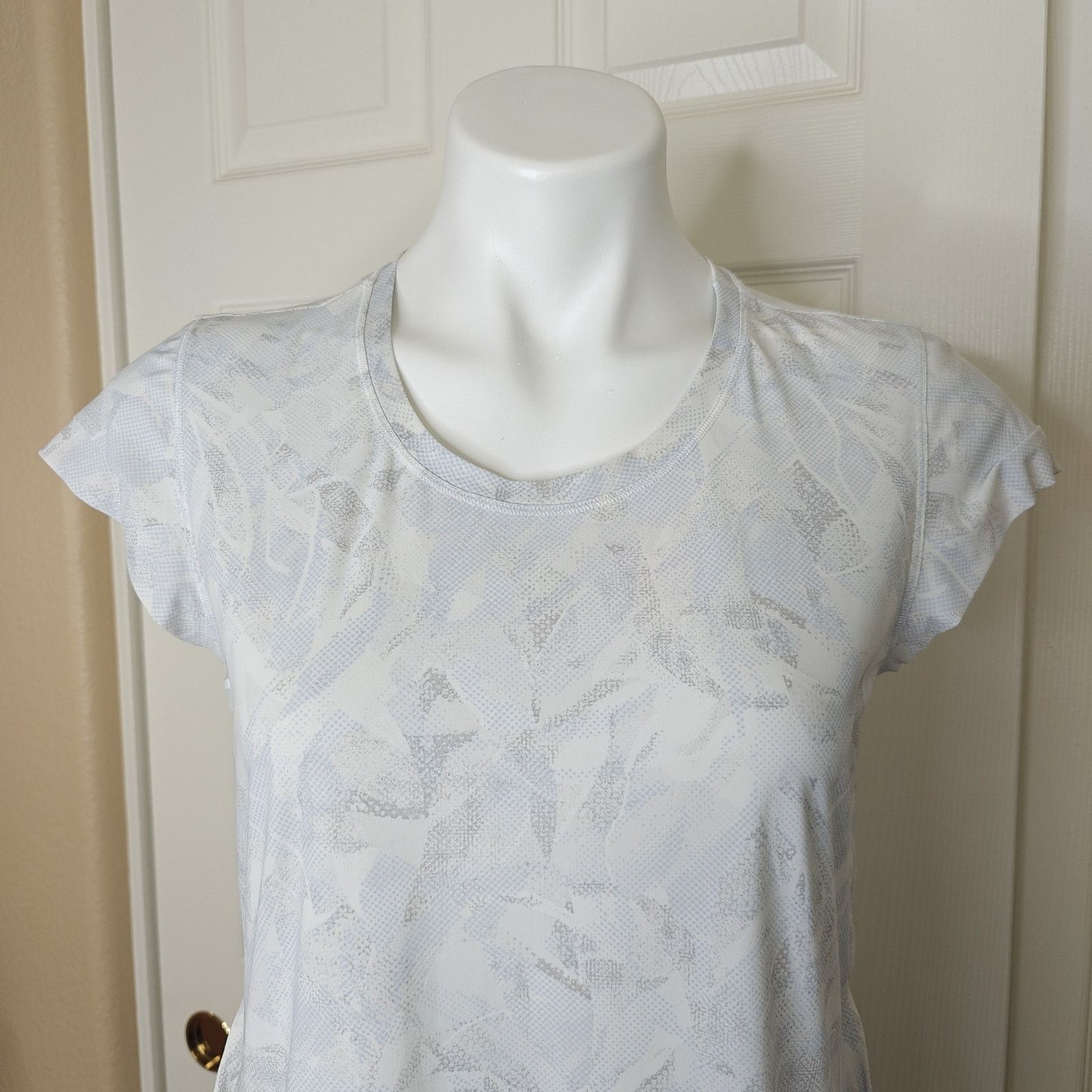 Lululemon Lululemon Just Pleat It Short Sleeve Top Jasmine White Multi Size M / US 6-8 / IT 42-44 - 3 Thumbnail