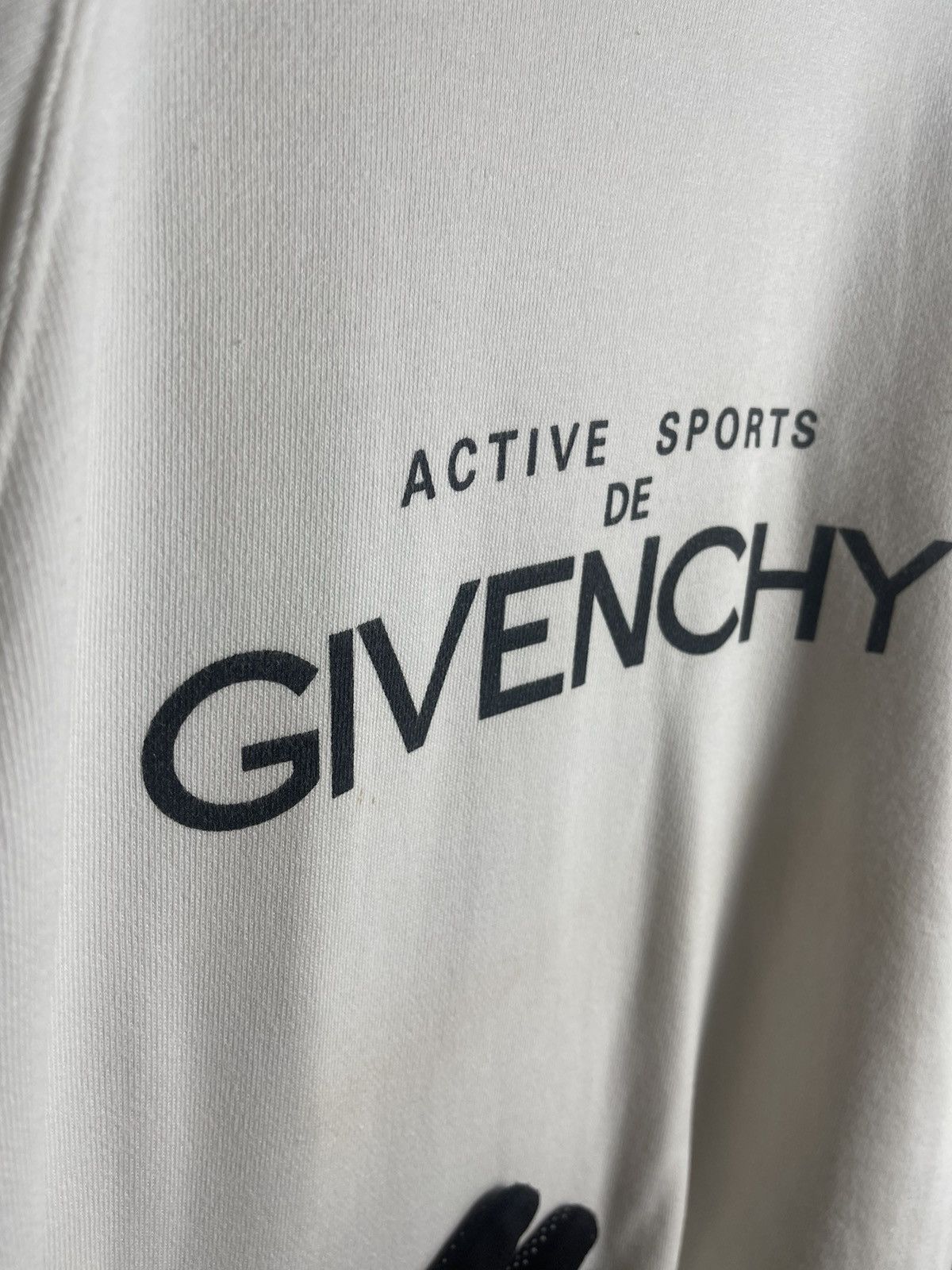 Givenchy Vintage Active Sports De Givenchy sweatshirt crewneck Size US M / EU 48-50 / 2 - 3 Thumbnail