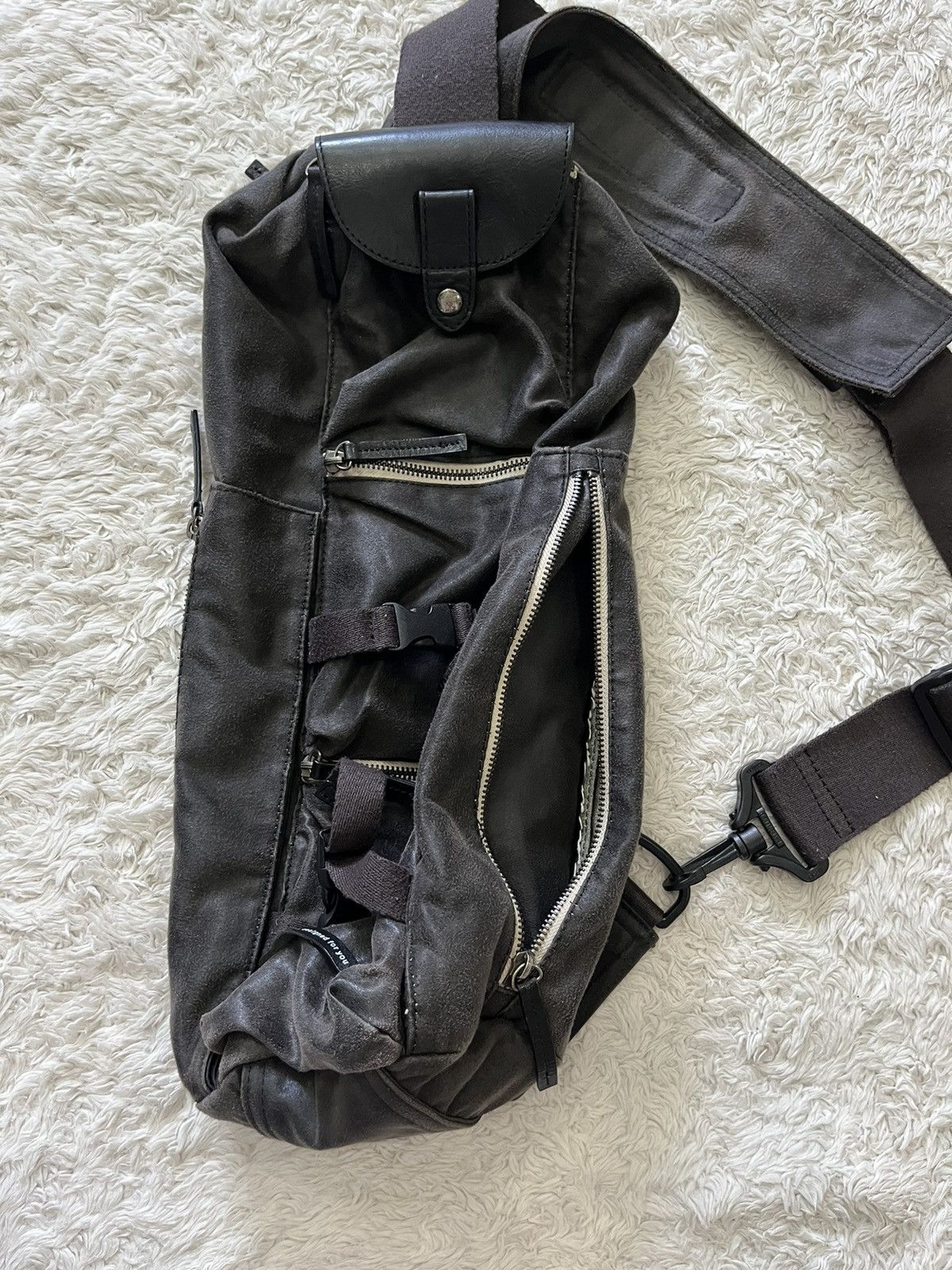If Six Was Nine art berg "avant garde" mutltipocket utility crossbody bag Size ONE SIZE - 9 Thumbnail