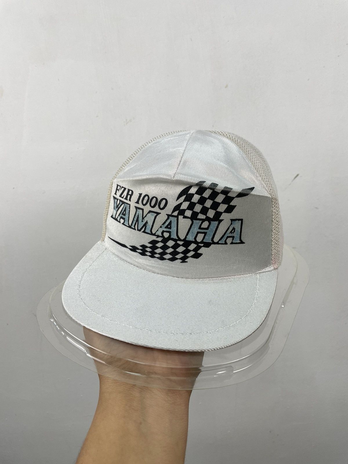 Yamaha Vintage Team Yamaha Racing Trucker Cap Yamaha FZR1000 Size ONE SIZE - 1 Thumbnail