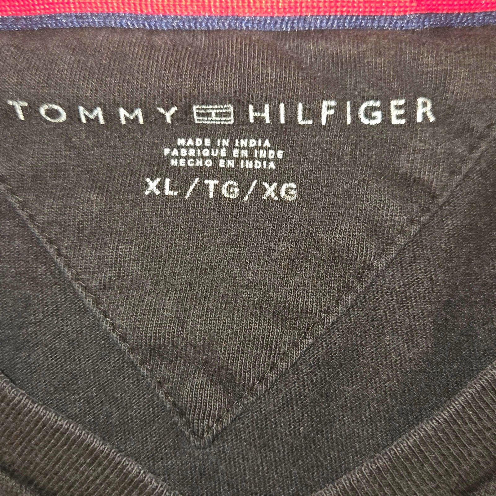 Tommy Hilfiger Tommy Hilfiger Black V-Neck T-Shirt - XL - Gently Used Size US XL / EU 56 / 4 - 3 Thumbnail