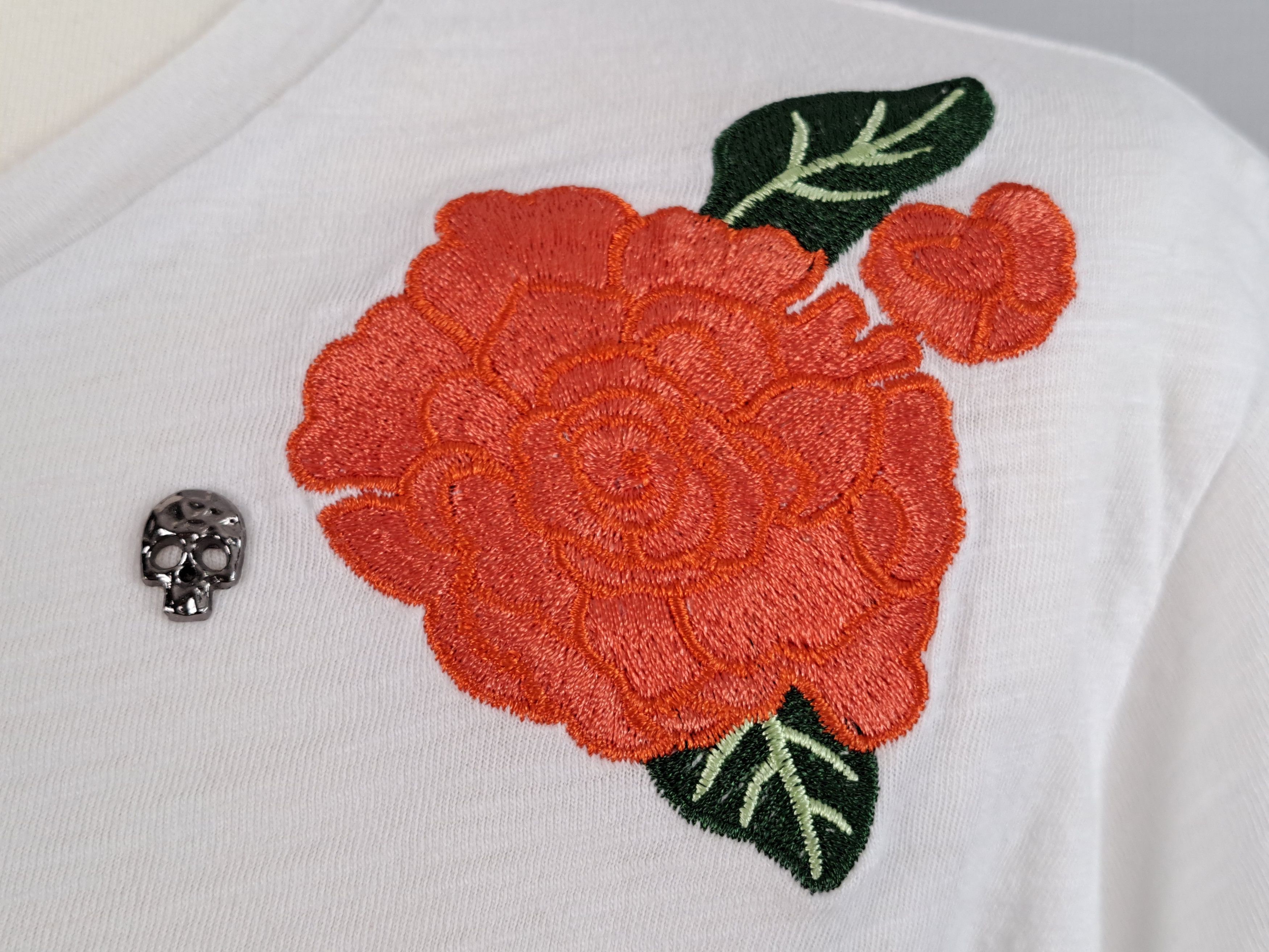 Ed Hardy ED HARDY t-shirt with embroidery and metal skulls. Size M / US 6-8 / IT 42-44 - 4 Thumbnail