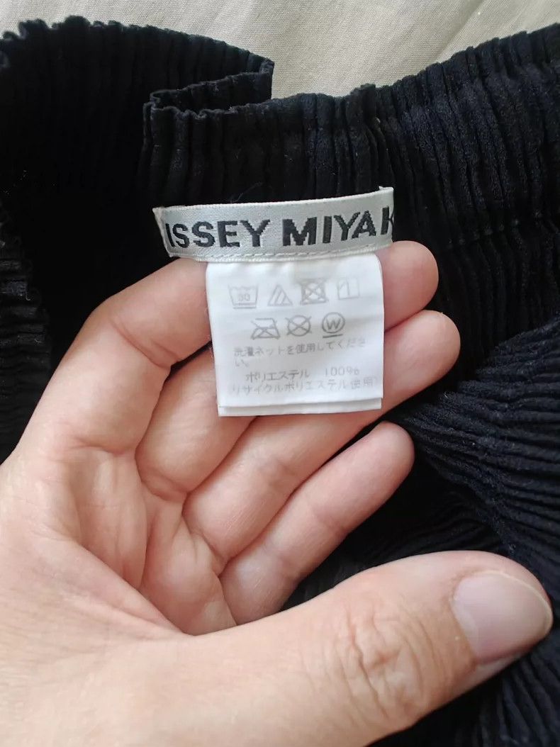Issey Miyake issey miyake size:2 Black skinny pants Size 42" / US 20 - 4 Thumbnail