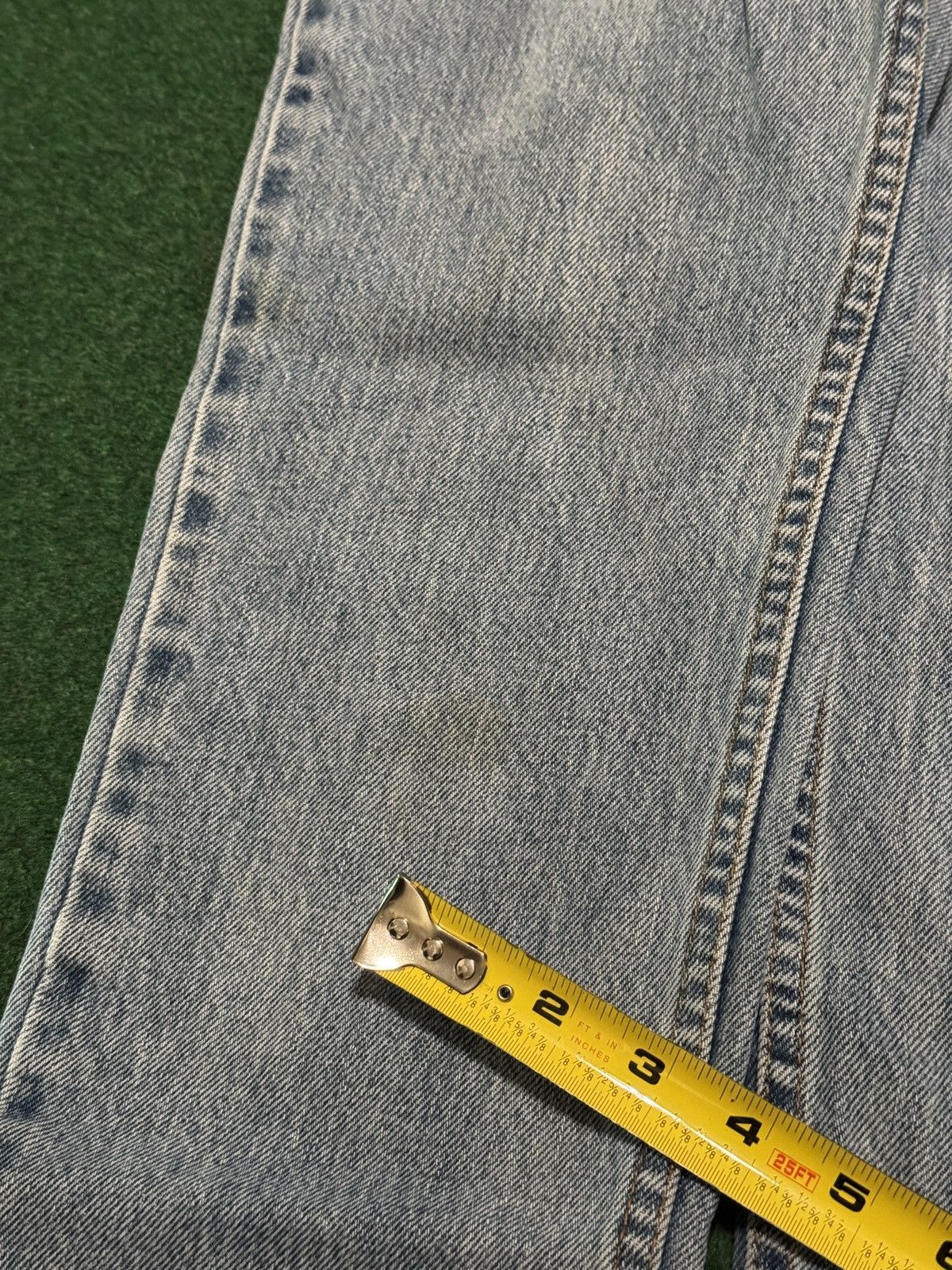 Levi's Vintage Clothing Vintage 90s Levi’s 512 Slim Fit 5 26x30 Light Wash Jeans Size 26" / US 2 / IT 38 - 12 Thumbnail