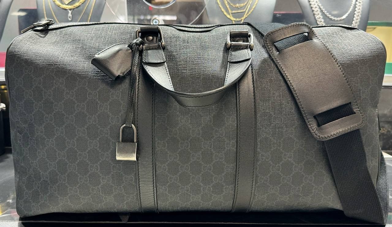 Gucci Gucci GG Large Supreme Duffle Bag Gray Black Keys Strap Lock Size ONE SIZE - 1 Thumbnail