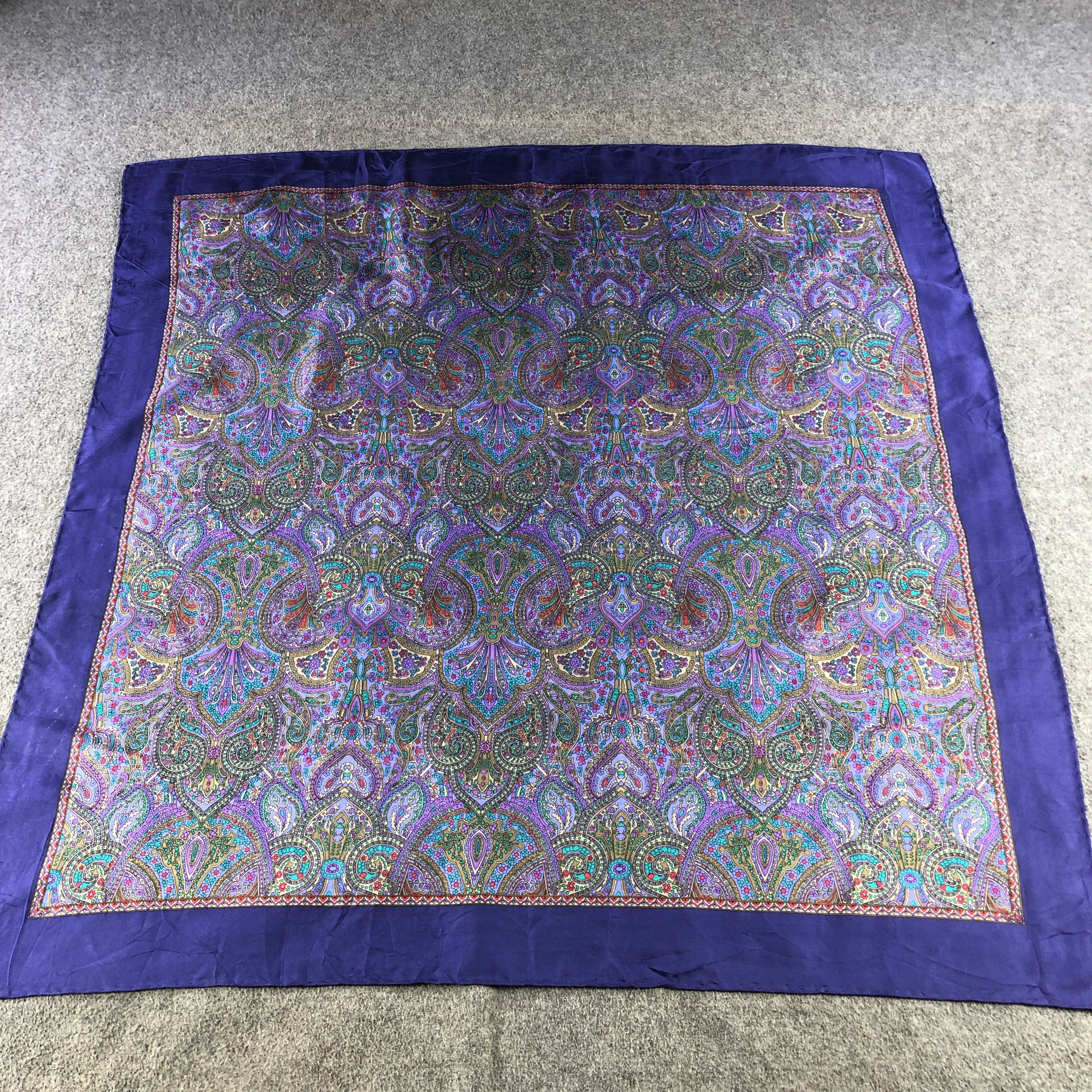 Vintage Vintage Luxury Paisley Hand Rolled Silk Scarf M1279 Size ONE SIZE - 2 Thumbnail