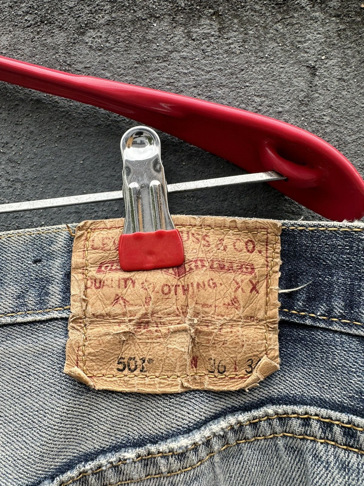 Levi's Vintage Clothing 👹Vintage Levis 501 Straight Cut Distressed Denim Size US 30 / EU 46 - 11 Thumbnail